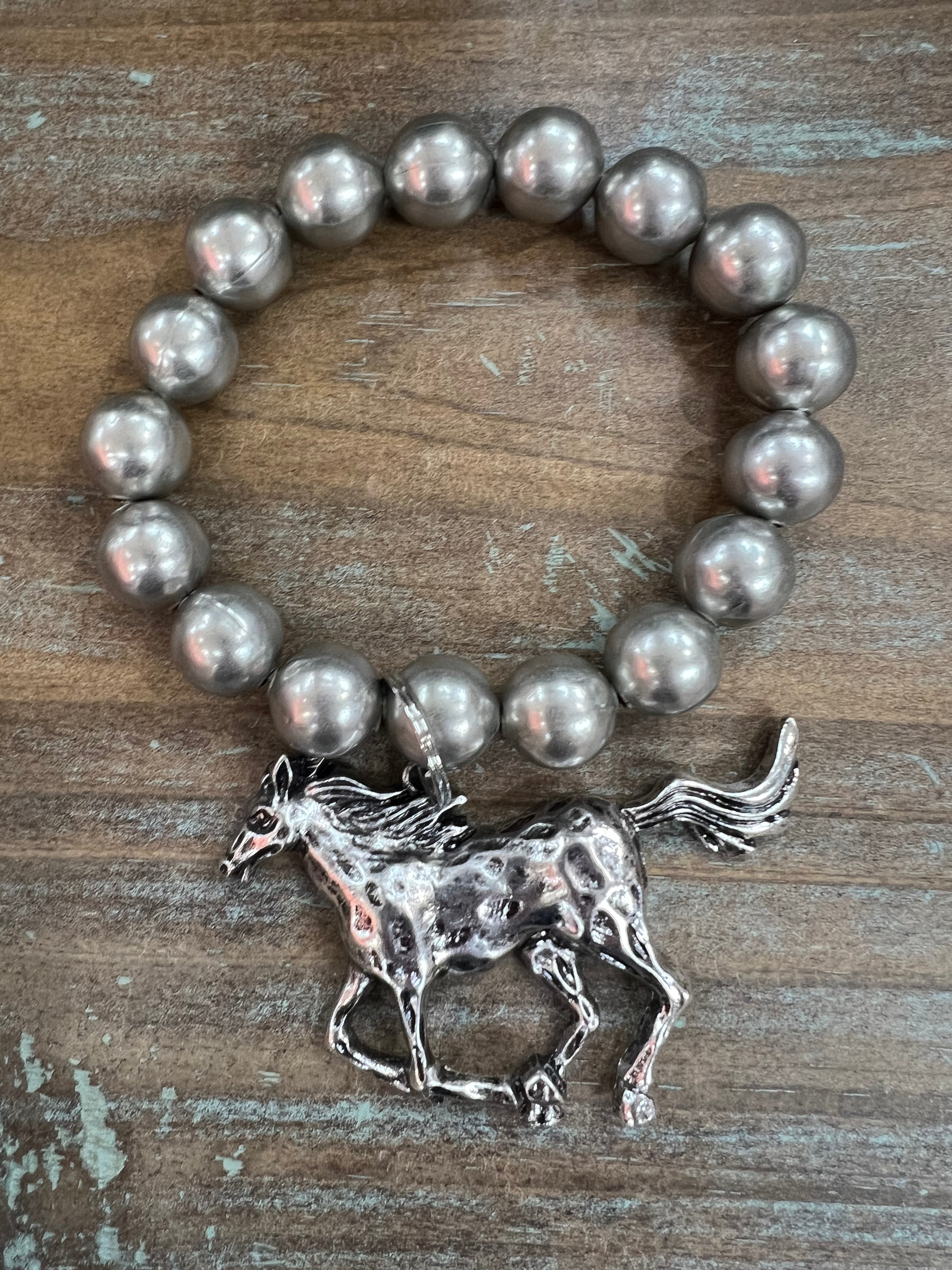 ATG Running Horse Navajo Pearl Bracelet on Simply Obsessed