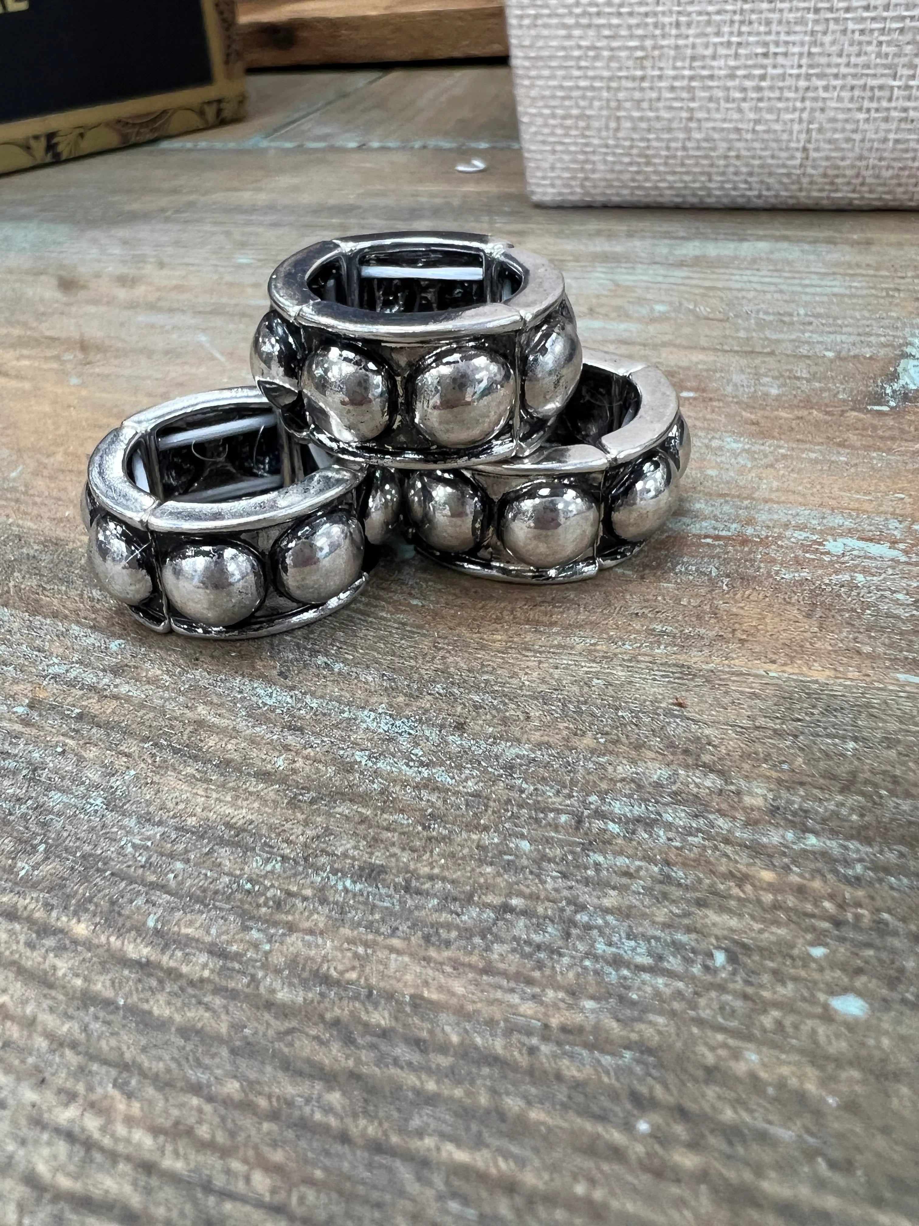 ATG Stretchy Bubble Ring on Simply Obsessed