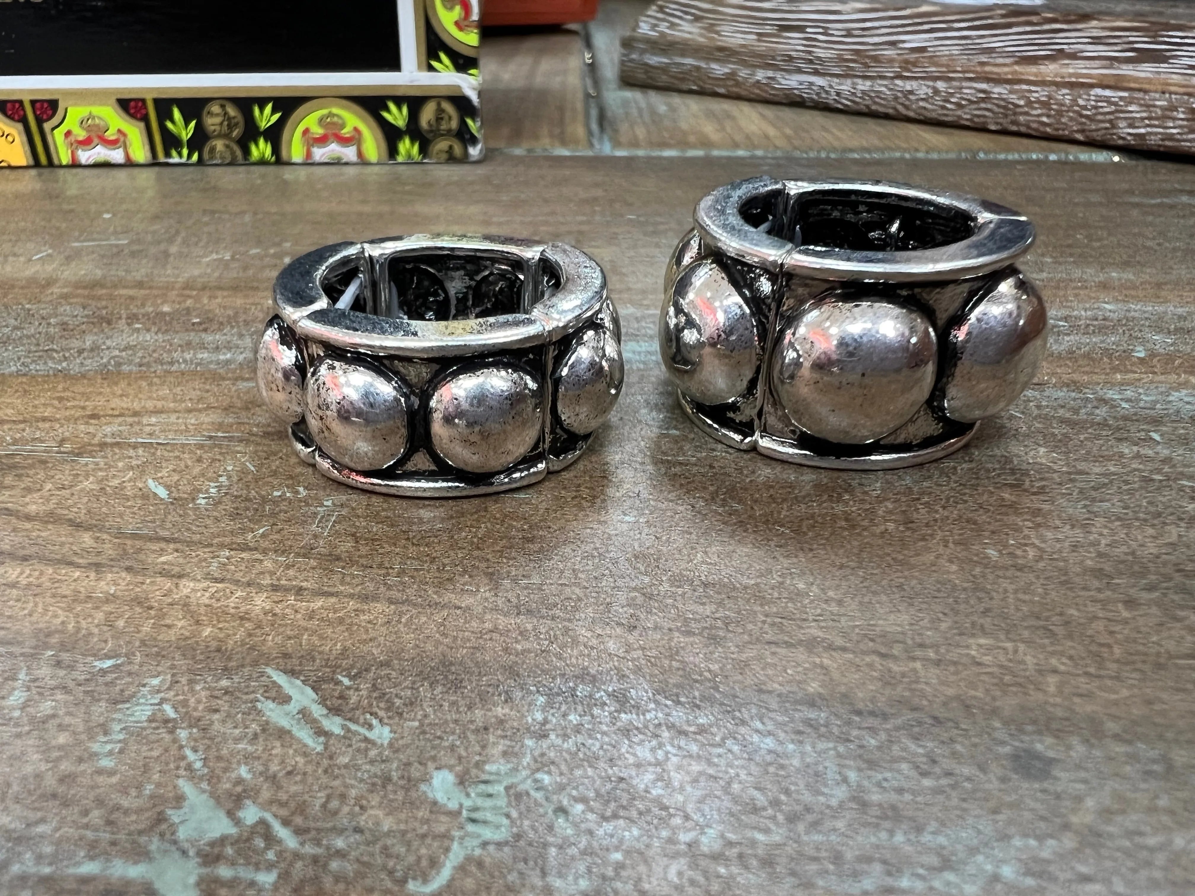 ATG Stretchy Bubble Ring on Simply Obsessed