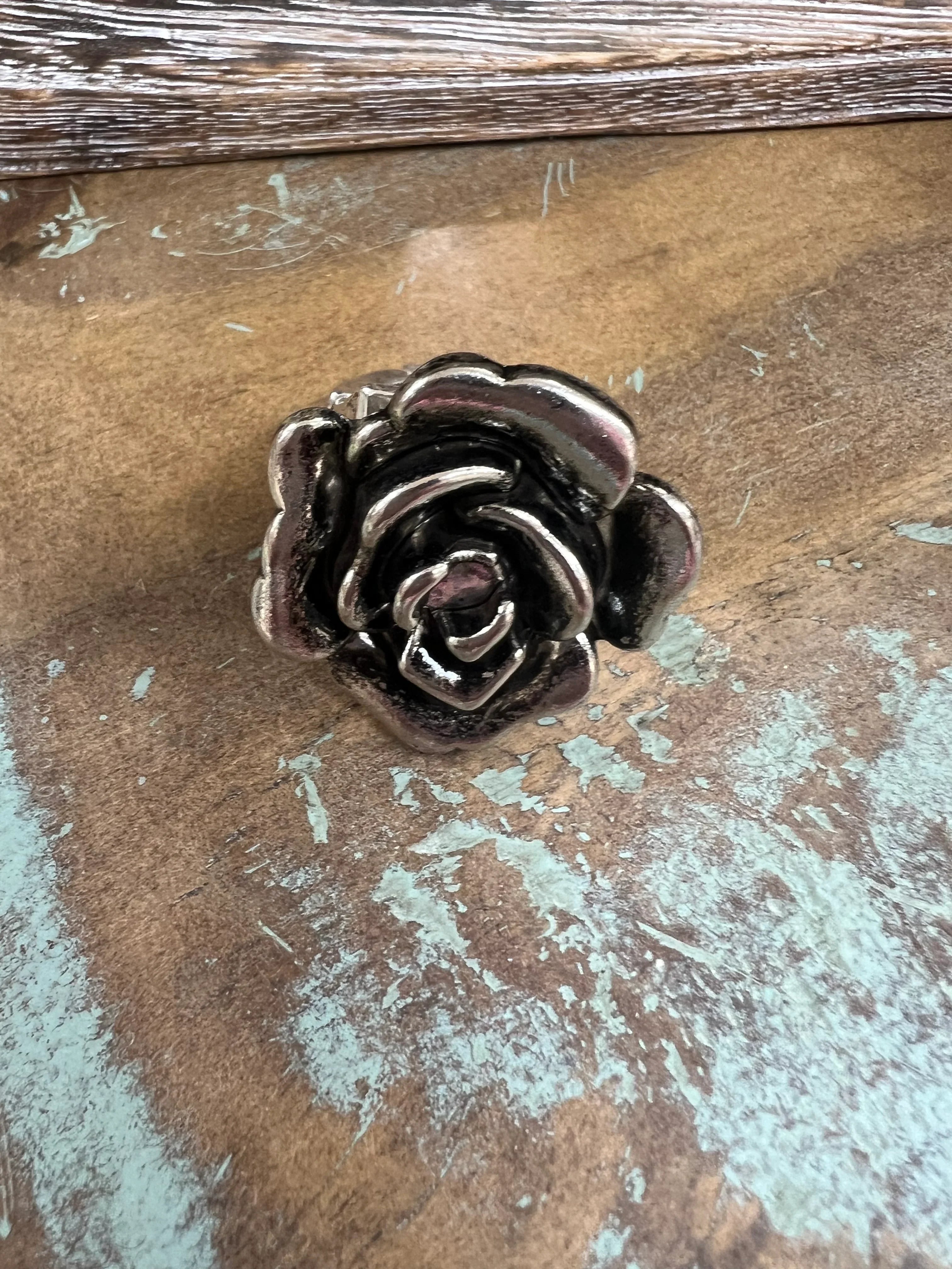 ATG Stretchy Rose Ring on Simply Obsessed