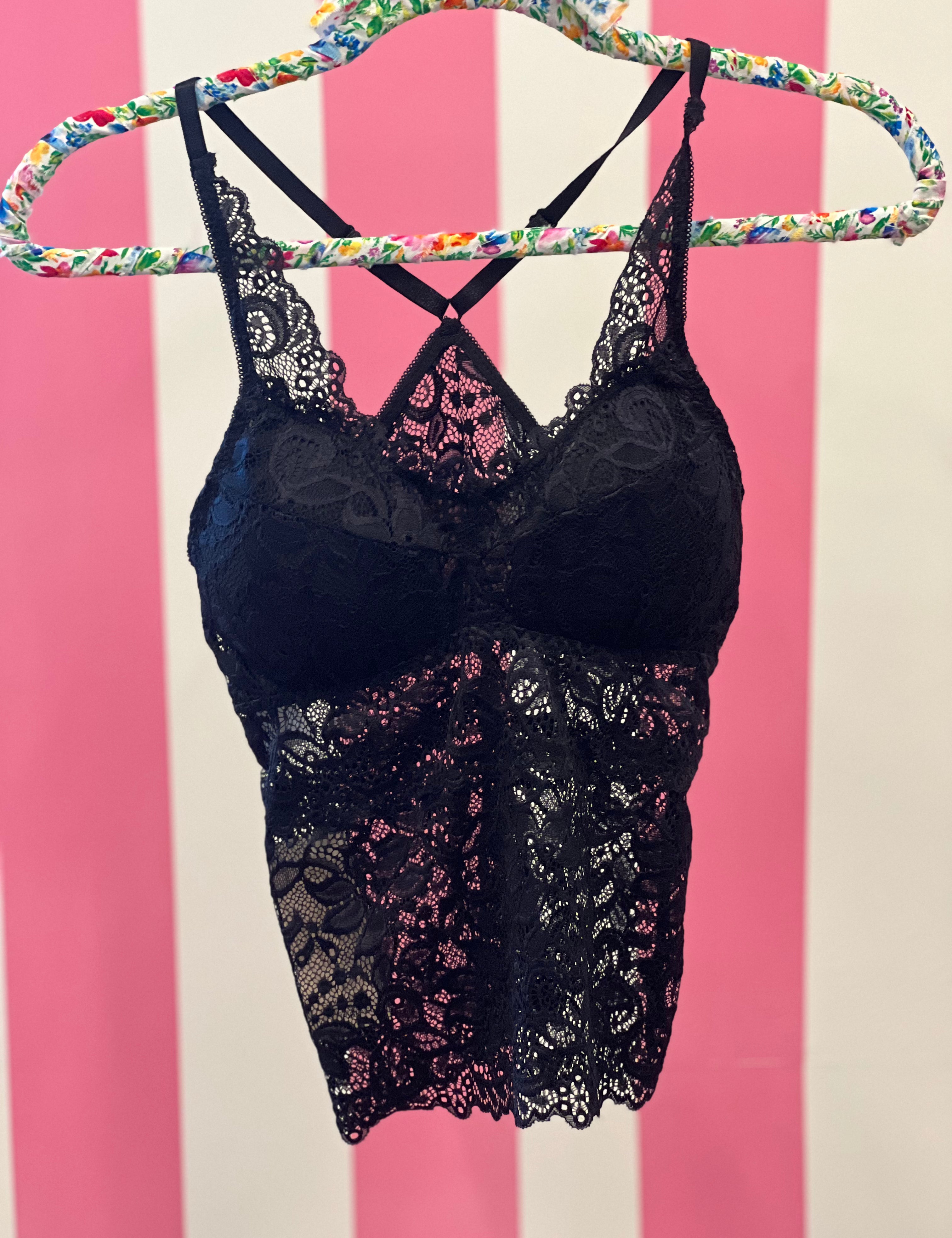 Black Lace Bralette on Simply Obsessed