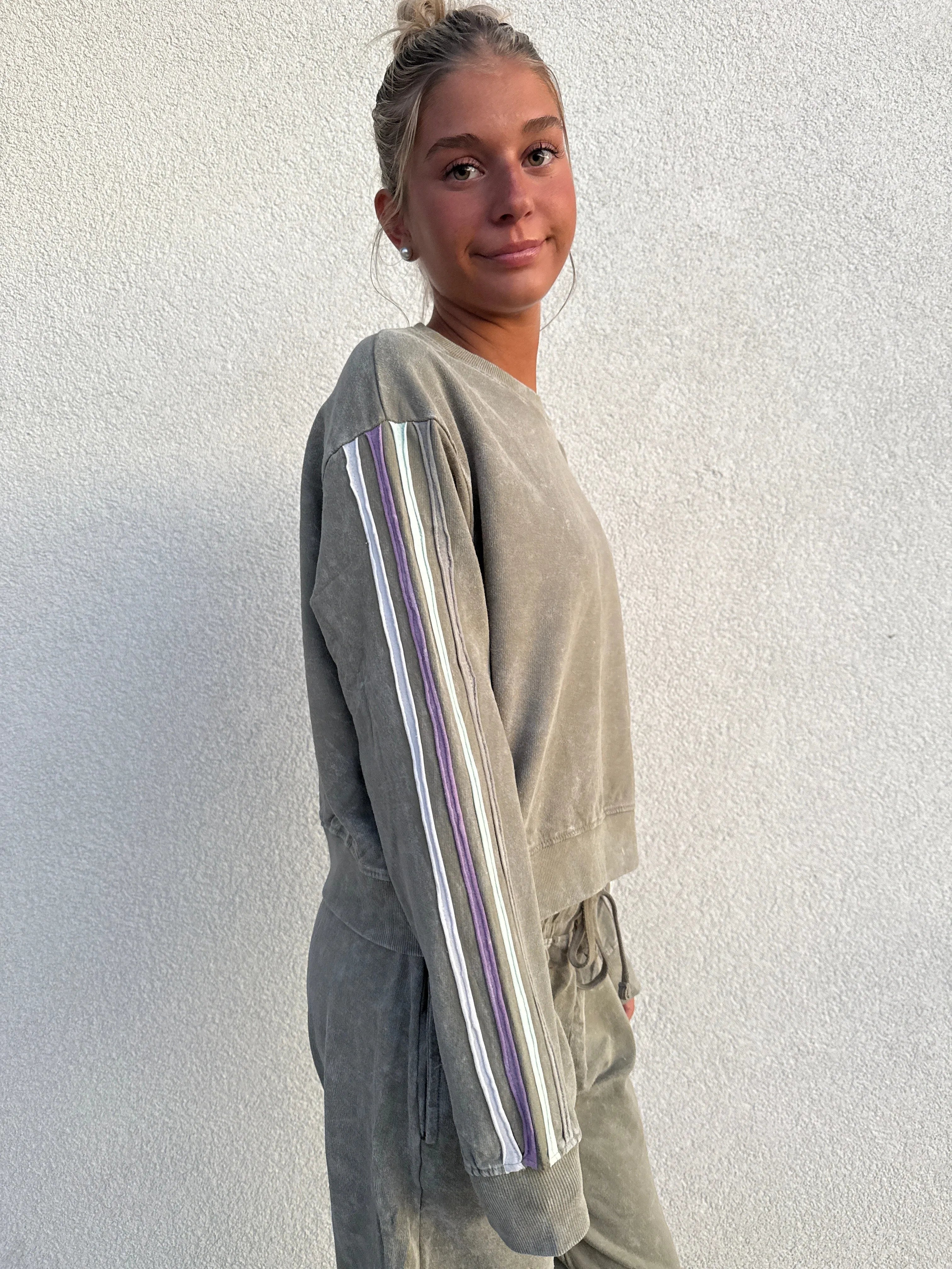BLOOM + POP Acid Wash Crewneck w/ Striped Sleeves on Simply Obsessed