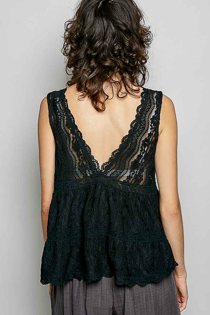 POL Deep V-Neck Scalloped Lace Sleeveless Top on Simply Obsessed