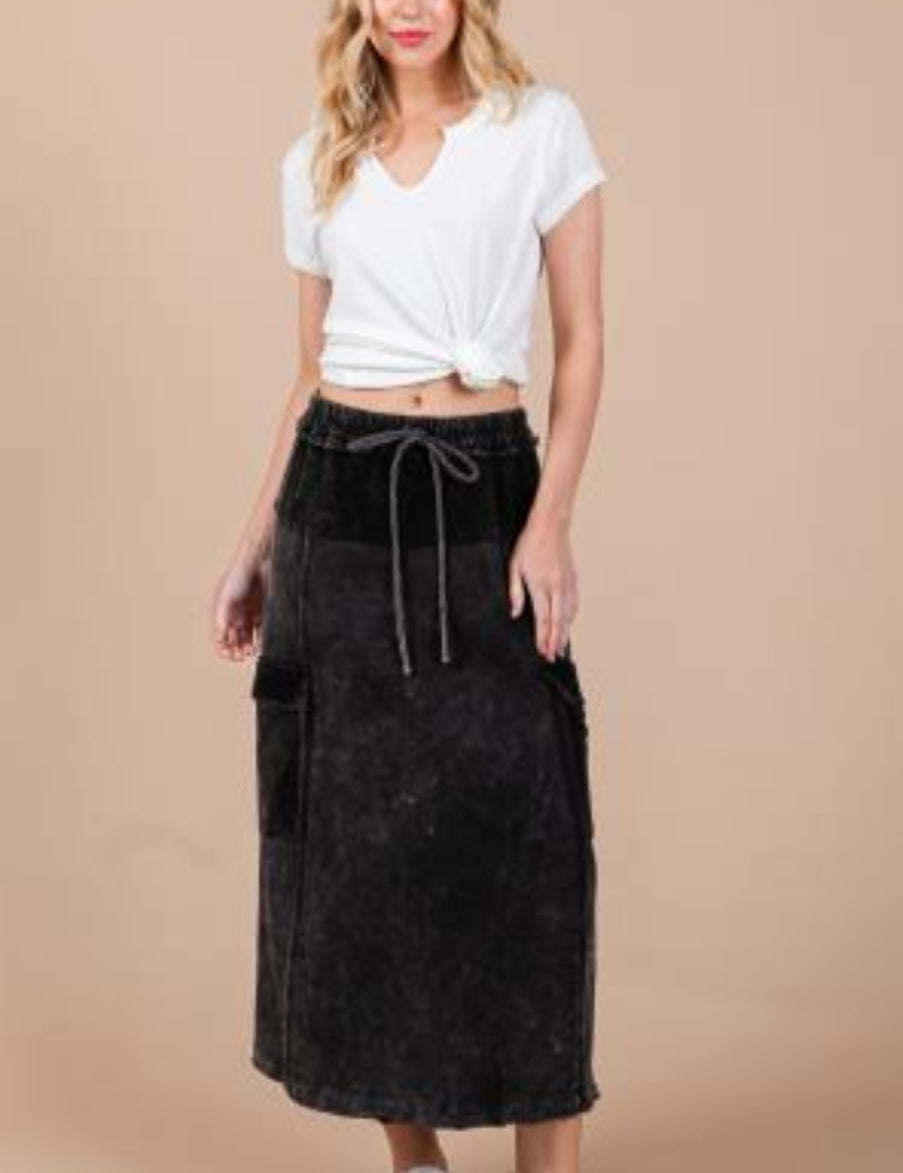CES FEMME Mineral Wash Cargo Skirt - BLACK on Simply Obsessed