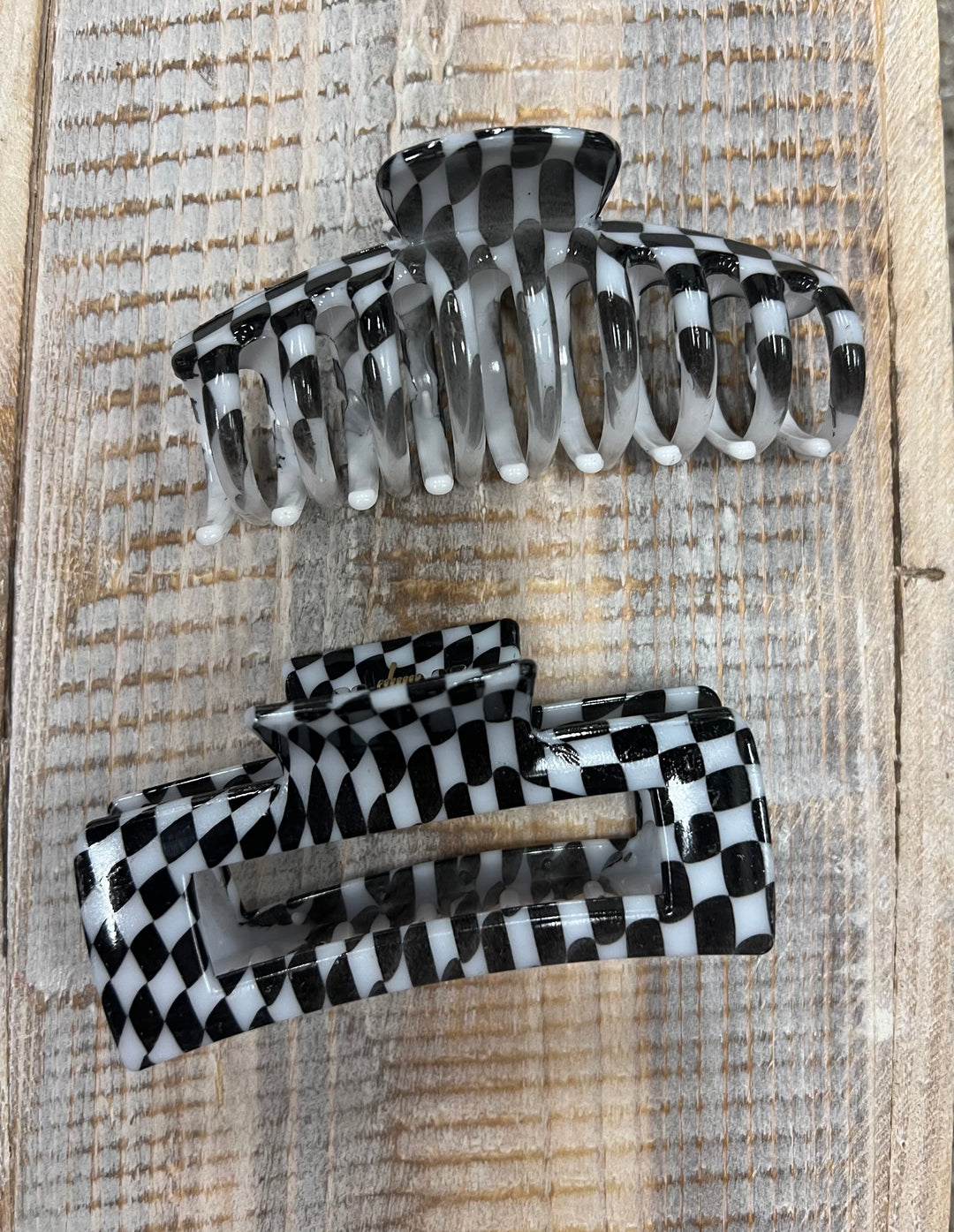 Checkered Hair Clips - Set of 2 on Simply Obsessed