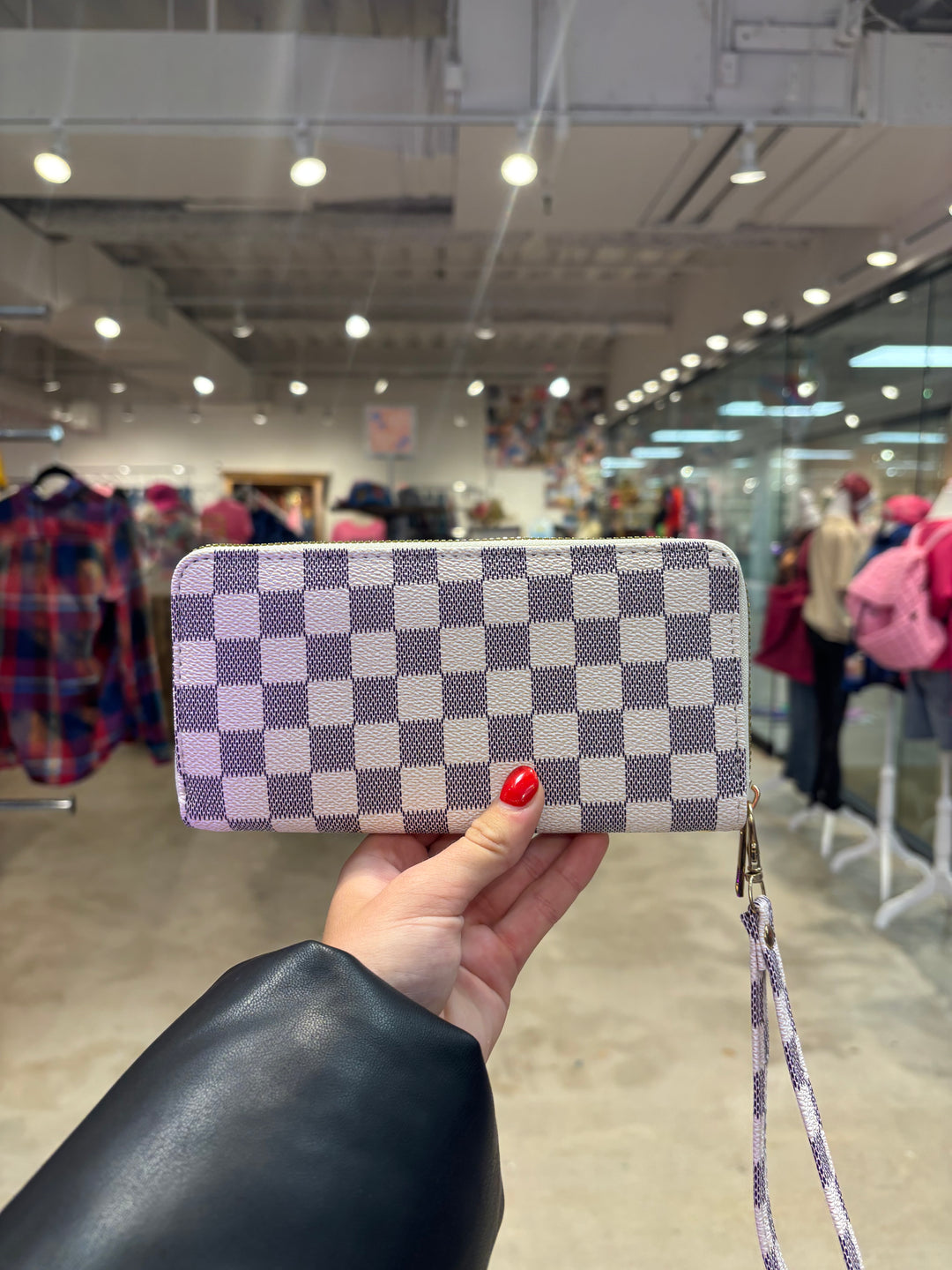 Checkered Wallet - WHITE on Simply Obsessed