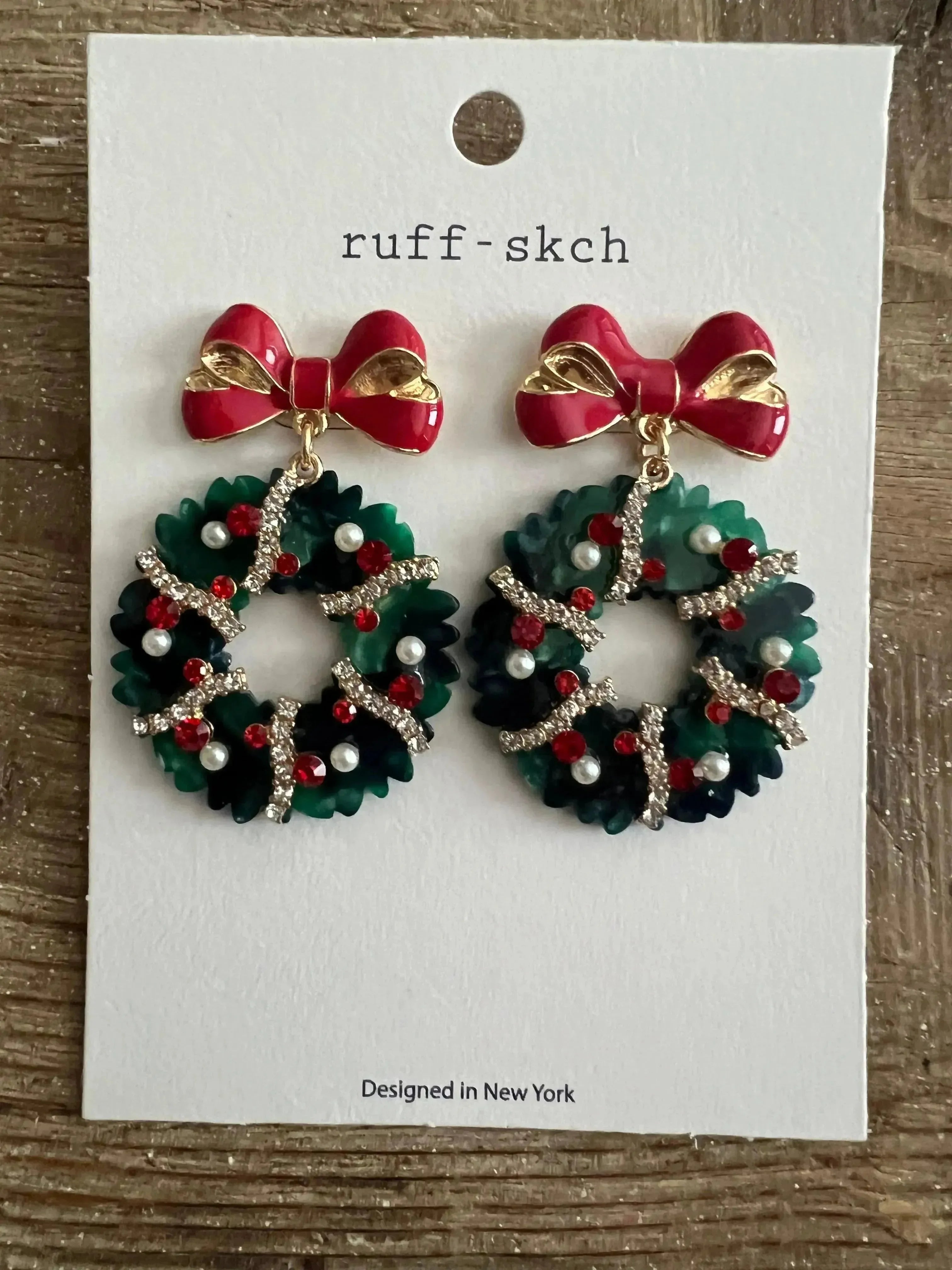Christmas Wreath Earrings on Simply Obsessed