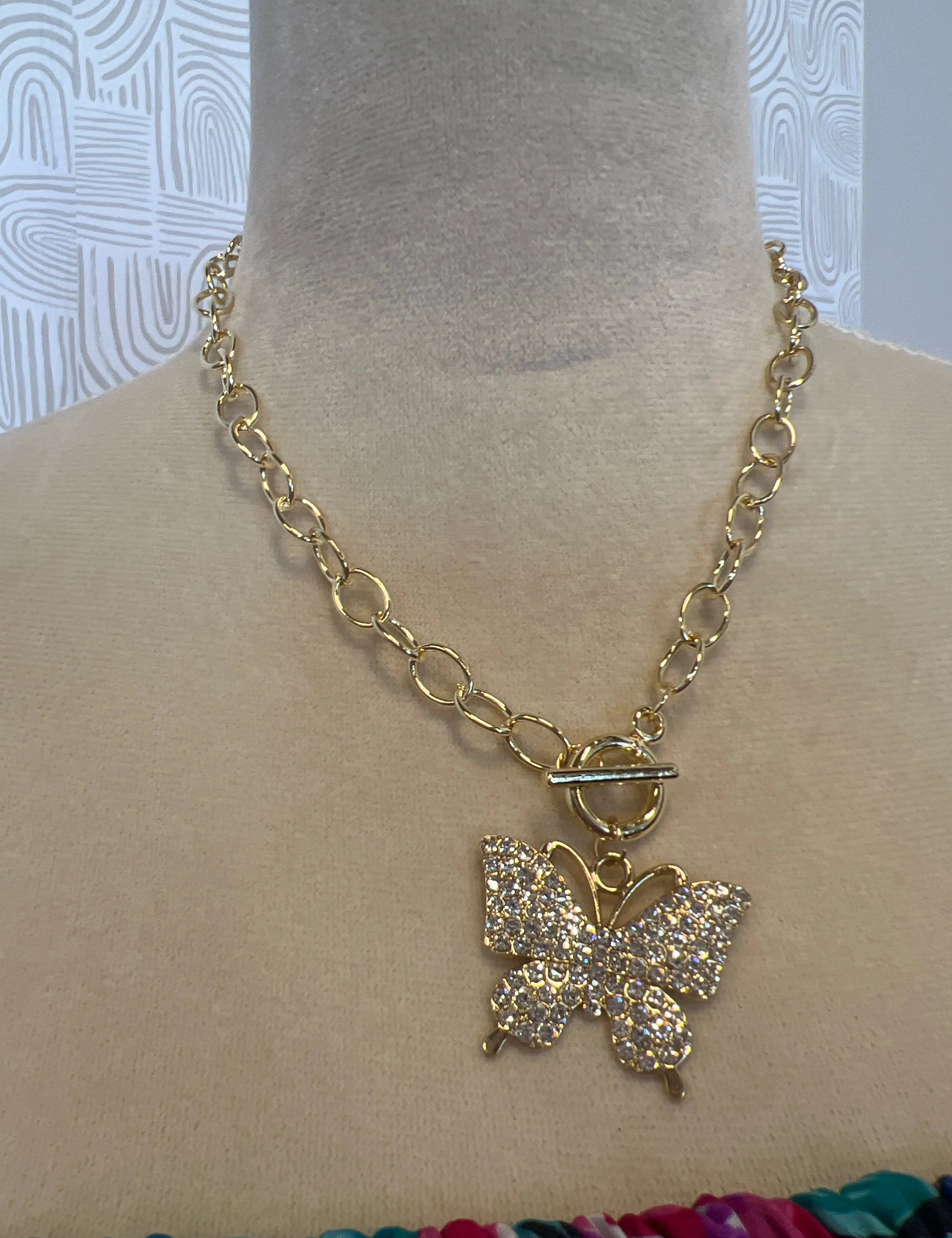 Chunky Bling Necklaces on Simply Obsessed