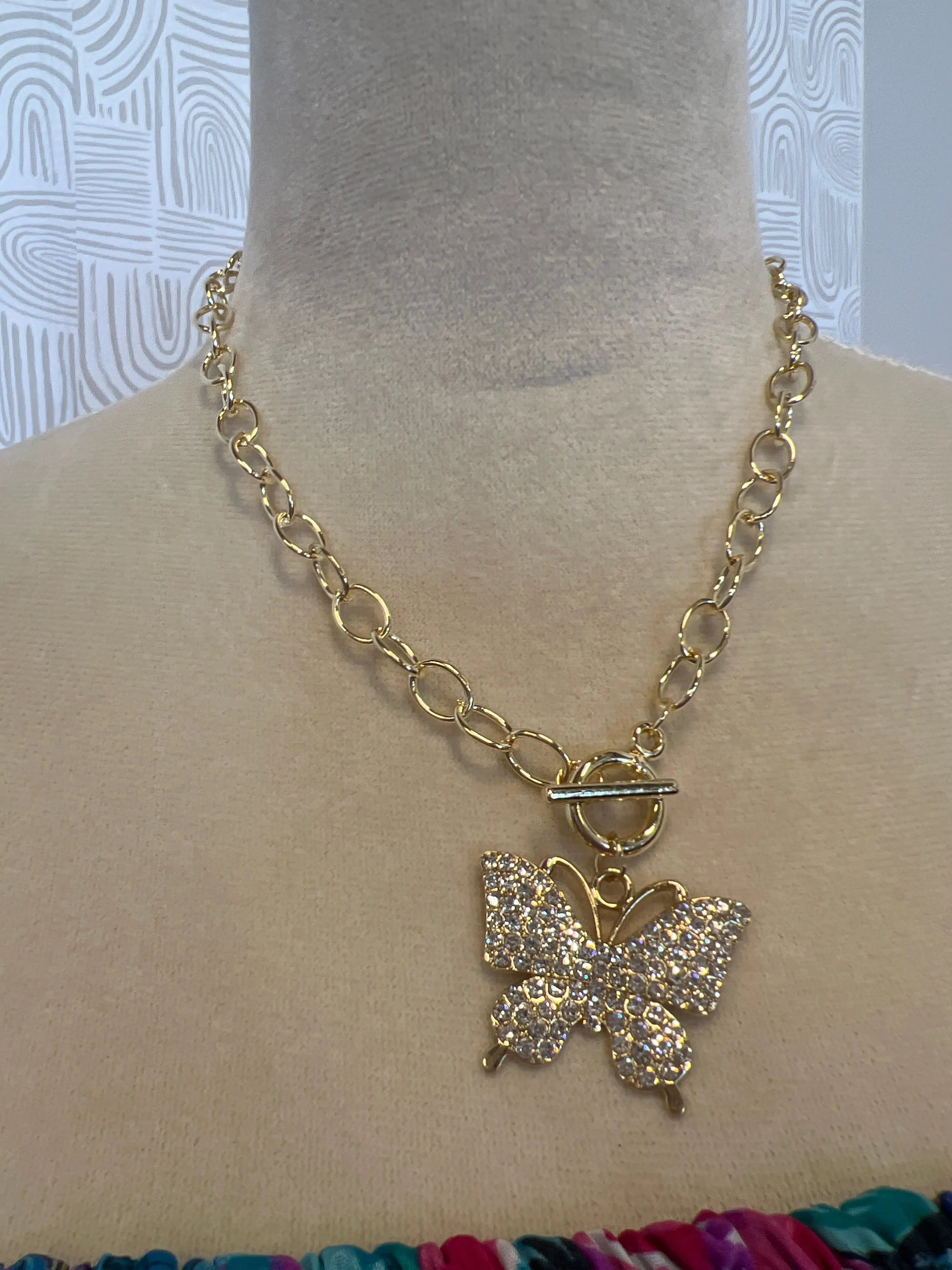 Chunky Bling Necklaces on Simply Obsessed