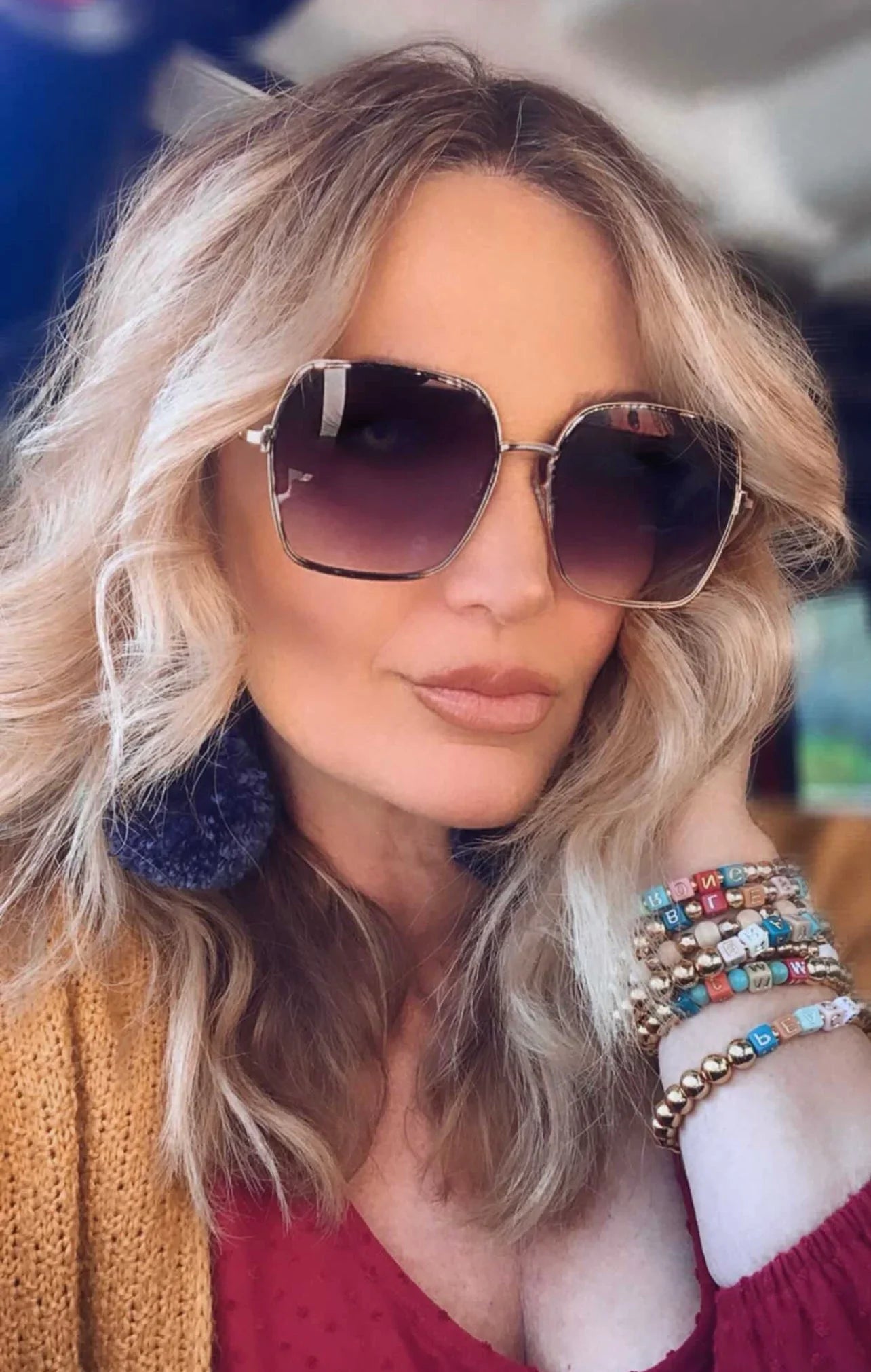 DAX Aspen in Grey Sunglasses on Simply Obsessed