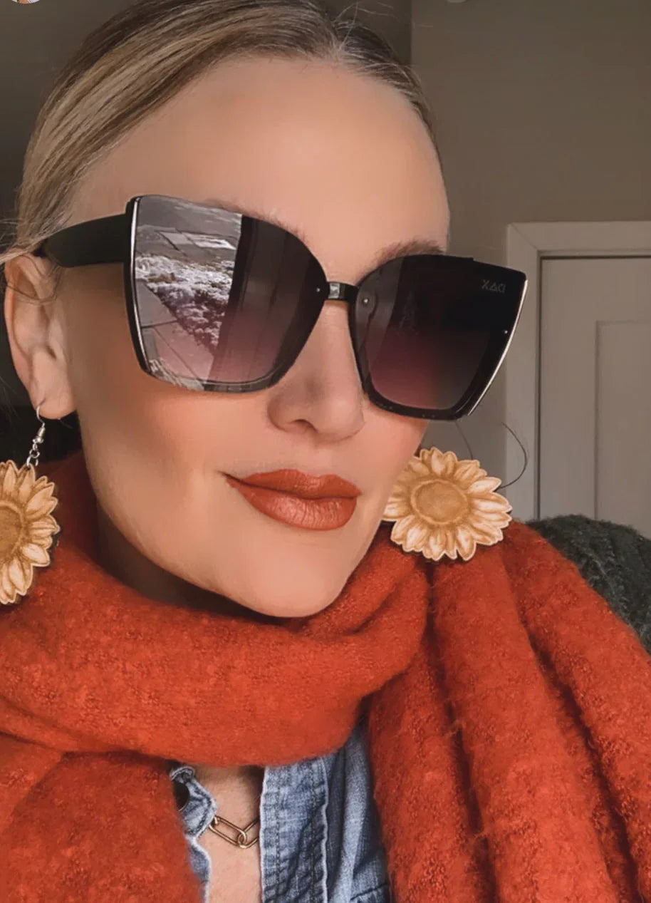 DAX Athena Black Sunglasses on Simply Obsessed