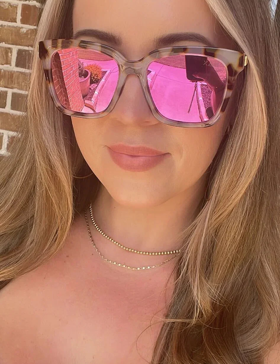 DAX Lyla Sunglasses on Simply Obsessed