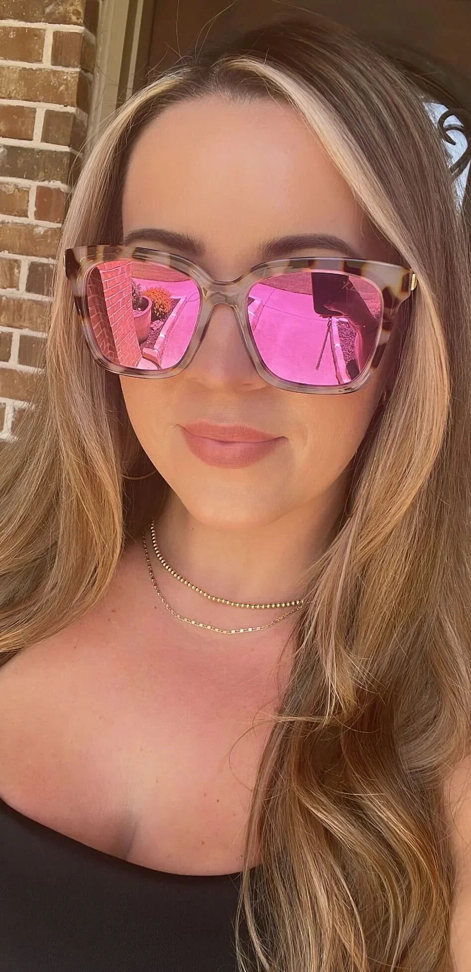 DAX Lyla Sunglasses on Simply Obsessed