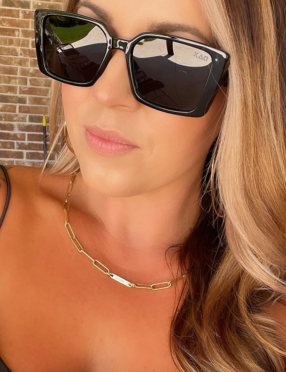 DAX Nova Black Sunglasses on Simply Obsessed