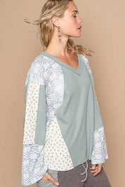POL Lace Floral Round Neck Knit Top. **FALL DEBUT SALE** on Simply Obsessed