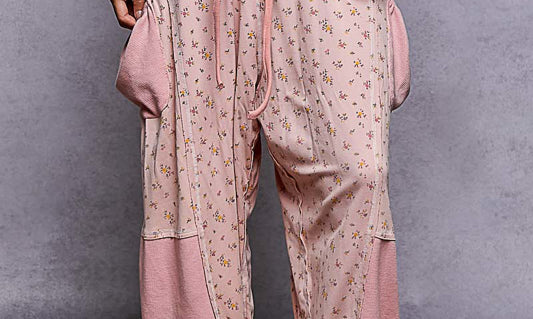POL Pink Ditzy Floral Pants on Simply Obsessed