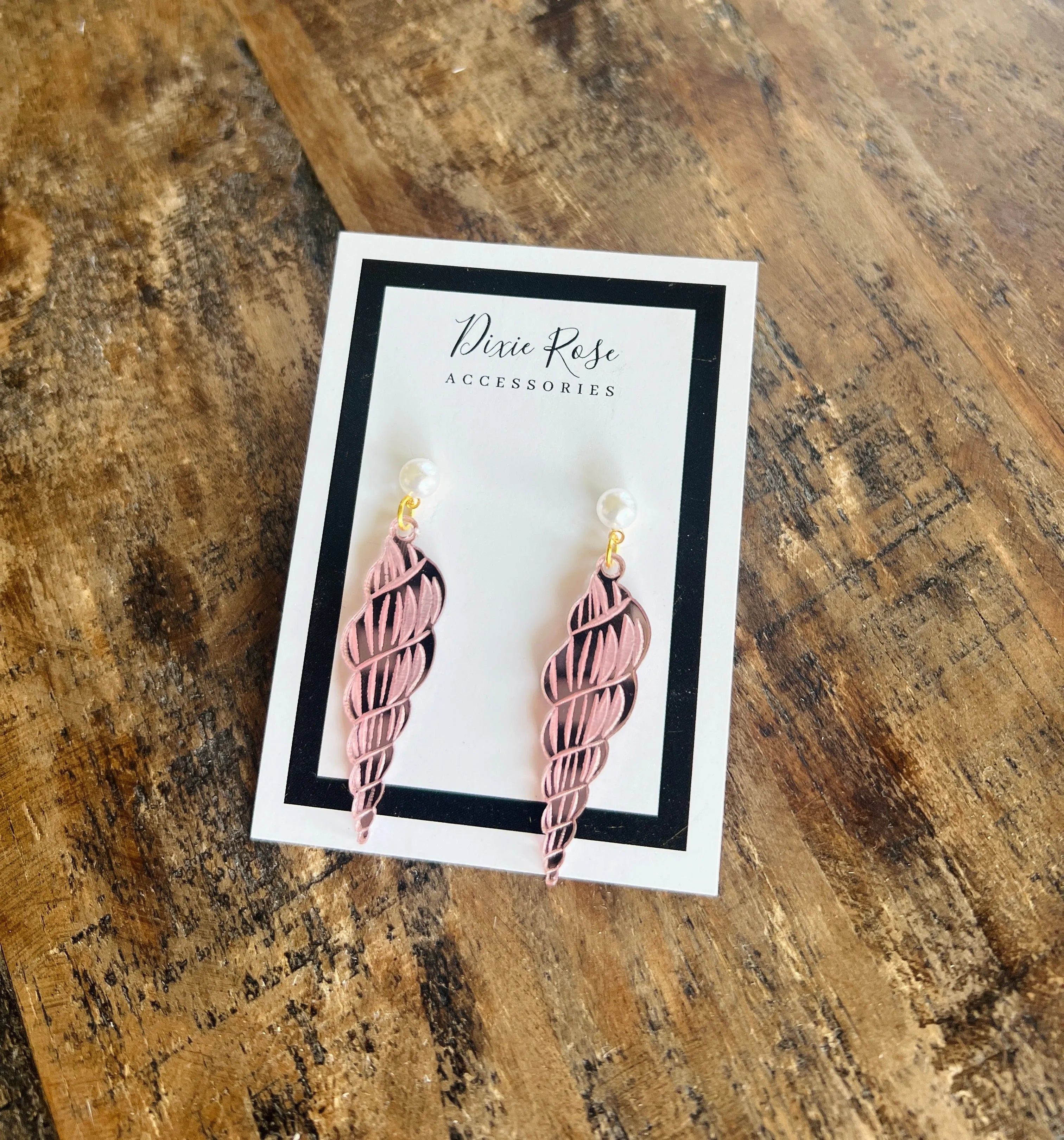 DIXIE ROSE Coastal Shell Earrings on Simply Obsessed
