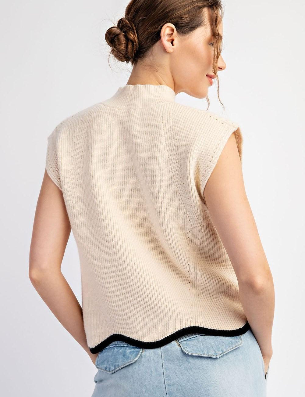 EESOME Scalloped Sleeve Sweater Vest - OATMEAL on Simply Obsessed
