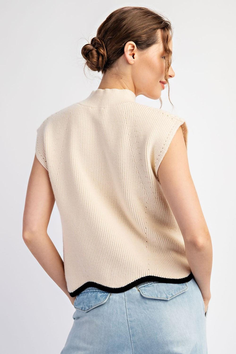 EESOME Scalloped Sleeve Sweater Vest - OATMEAL on Simply Obsessed