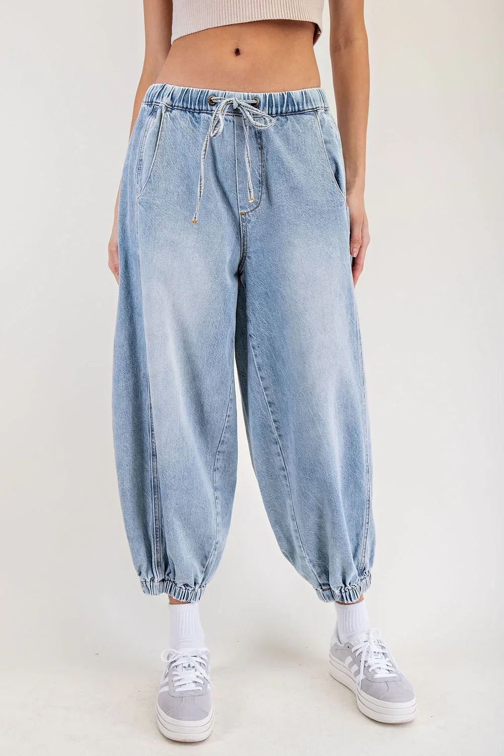 EESOME Snow Washed Denim Joggers on Simply Obsessed