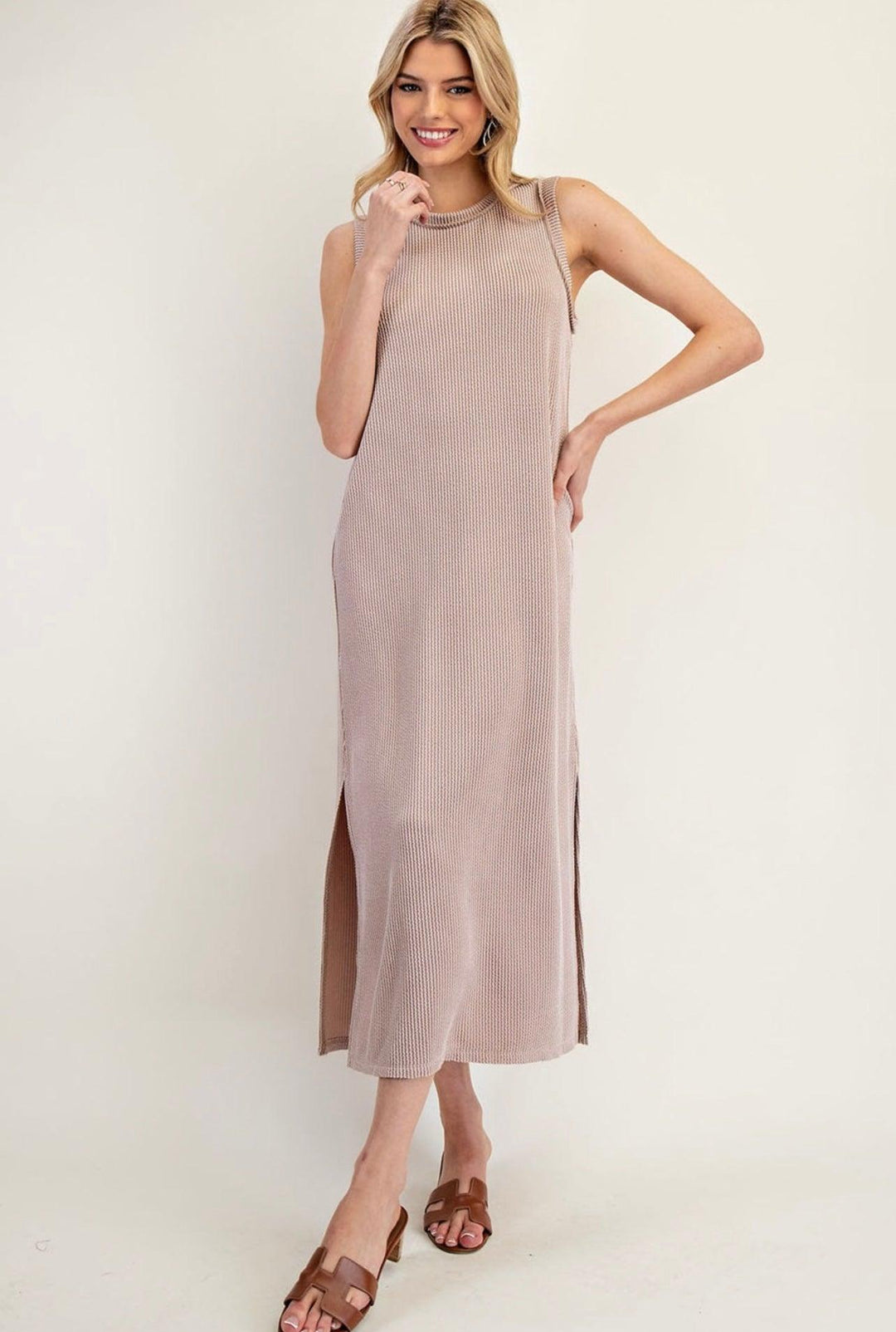 EESOME Textured Midi Dress w/ Side Slit on Simply Obsessed