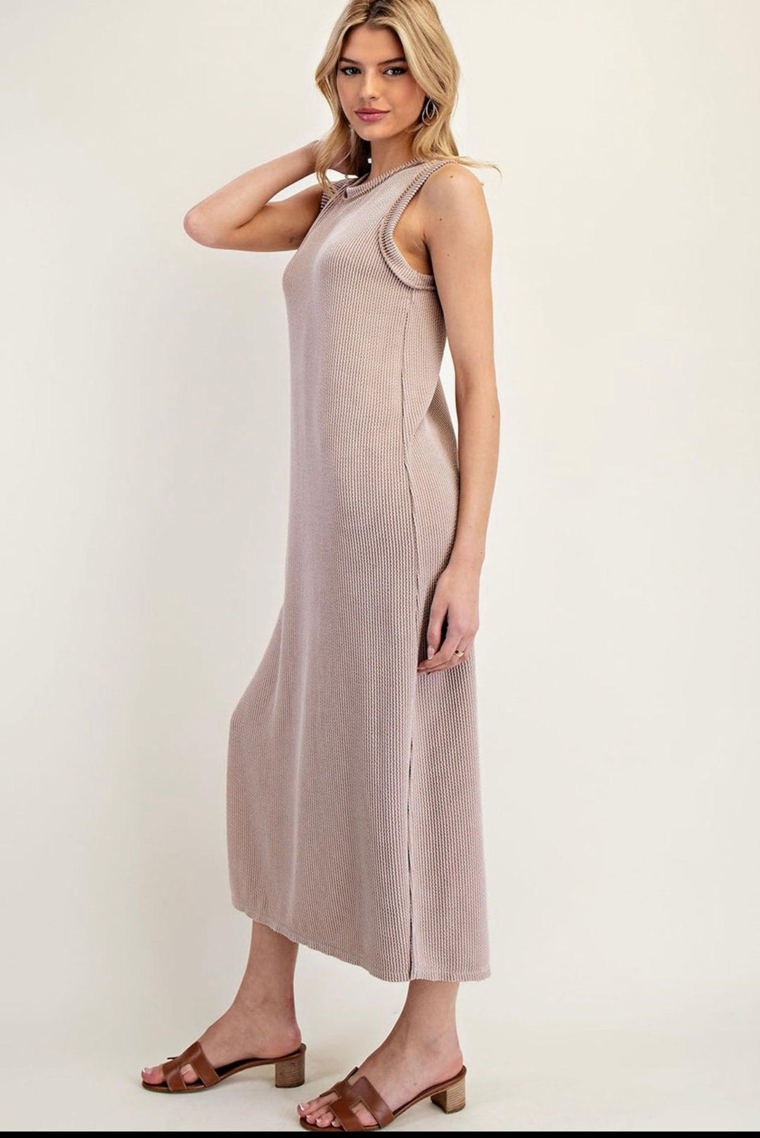 EESOME Textured Midi Dress w/ Side Slit on Simply Obsessed