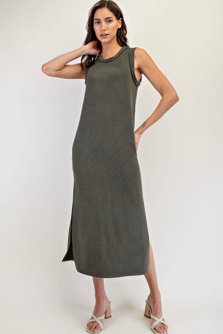 EESOME Textured Midi Dress w/ Side Slit on Simply Obsessed