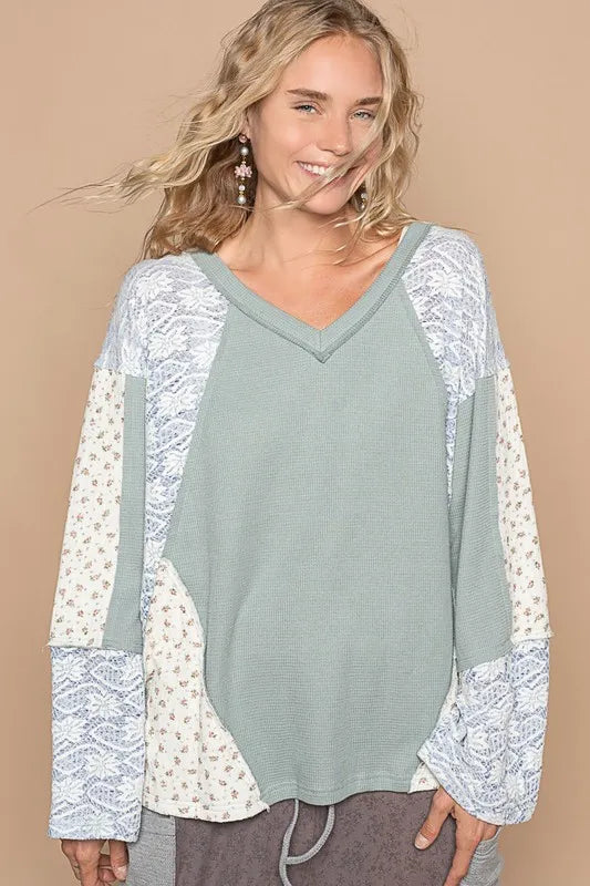 POL Lace Floral Round Neck Knit Top. **FALL DEBUT SALE** on Simply Obsessed