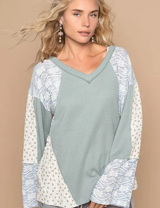 POL Lace Floral Round Neck Knit Top. **FALL DEBUT SALE** on Simply Obsessed