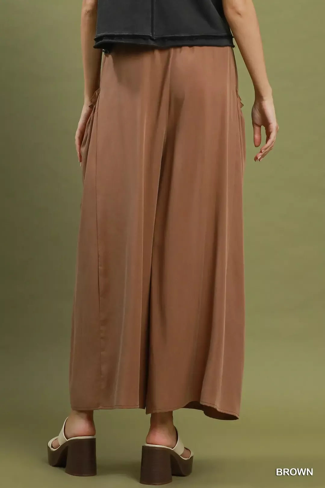 UMGEE Flowy Wide Leg Pocket Pants. **FALL DEBUT SALE** on Simply Obsessed