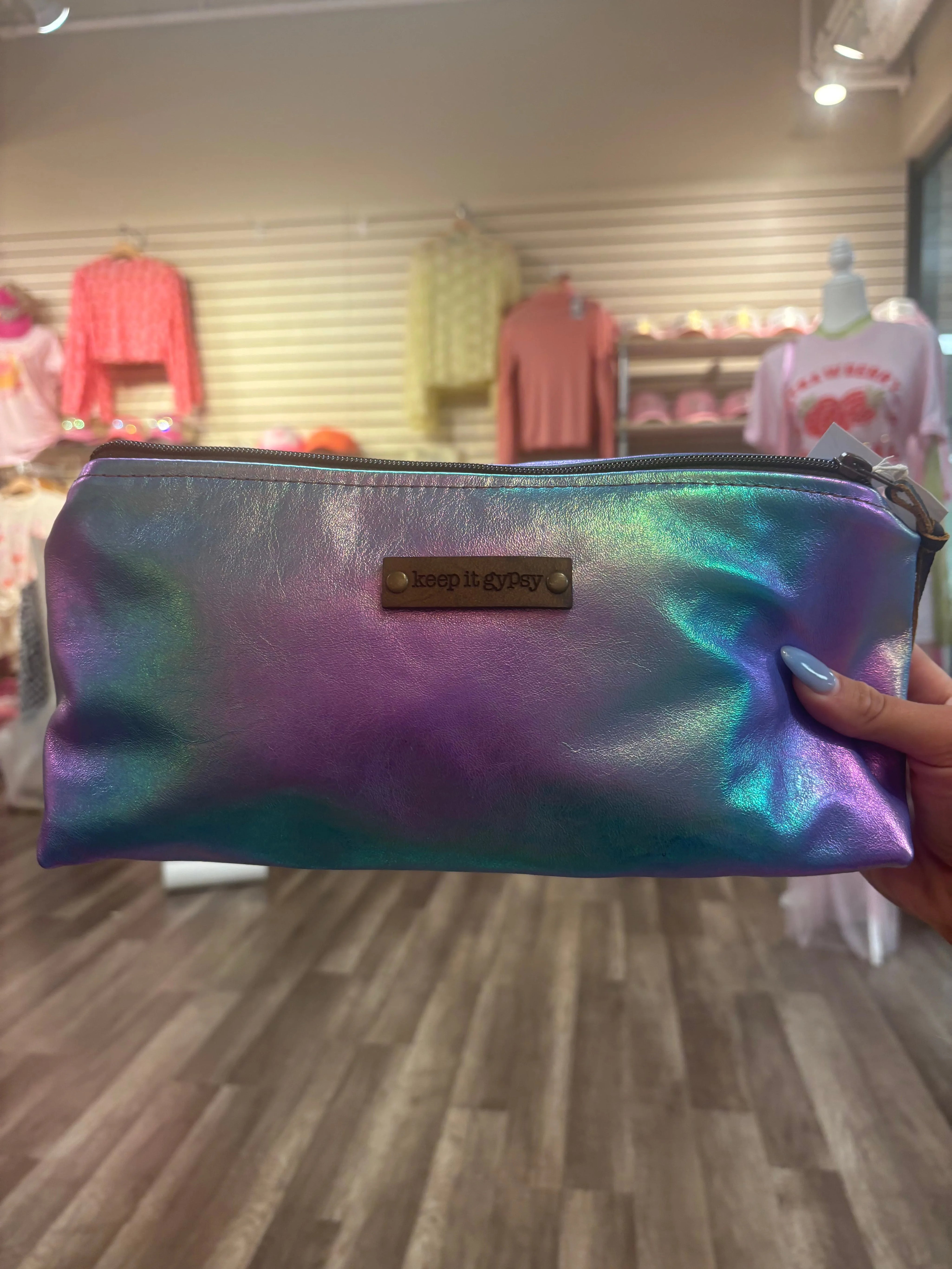 KIG Shimmer Makeup Bags on Simply Obsessed
