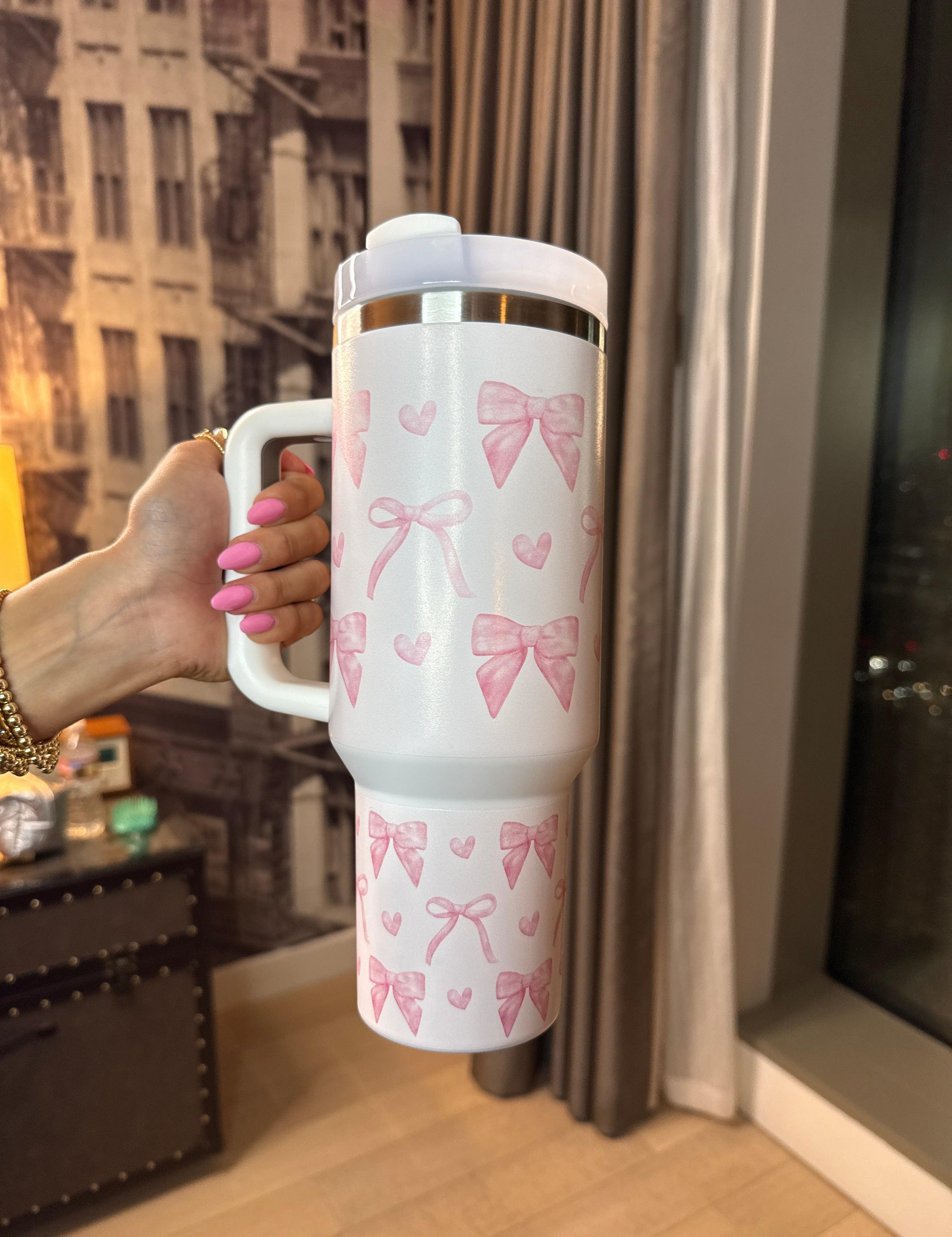 LA Finds 40oz Pink Bow Tumbler on Simply Obsessed