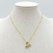 LA Finds Gold Bubble Letter Necklaces on Simply Obsessed