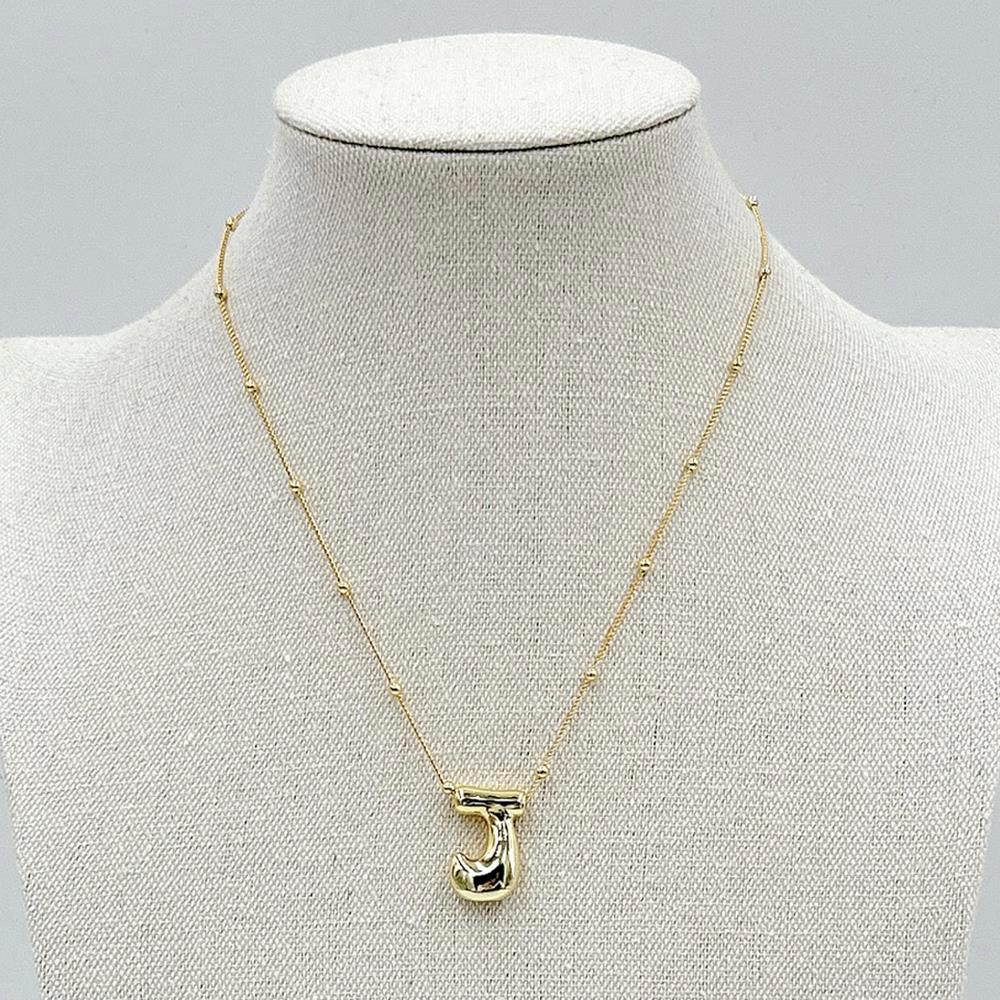 LA Finds Gold Bubble Letter Necklaces on Simply Obsessed