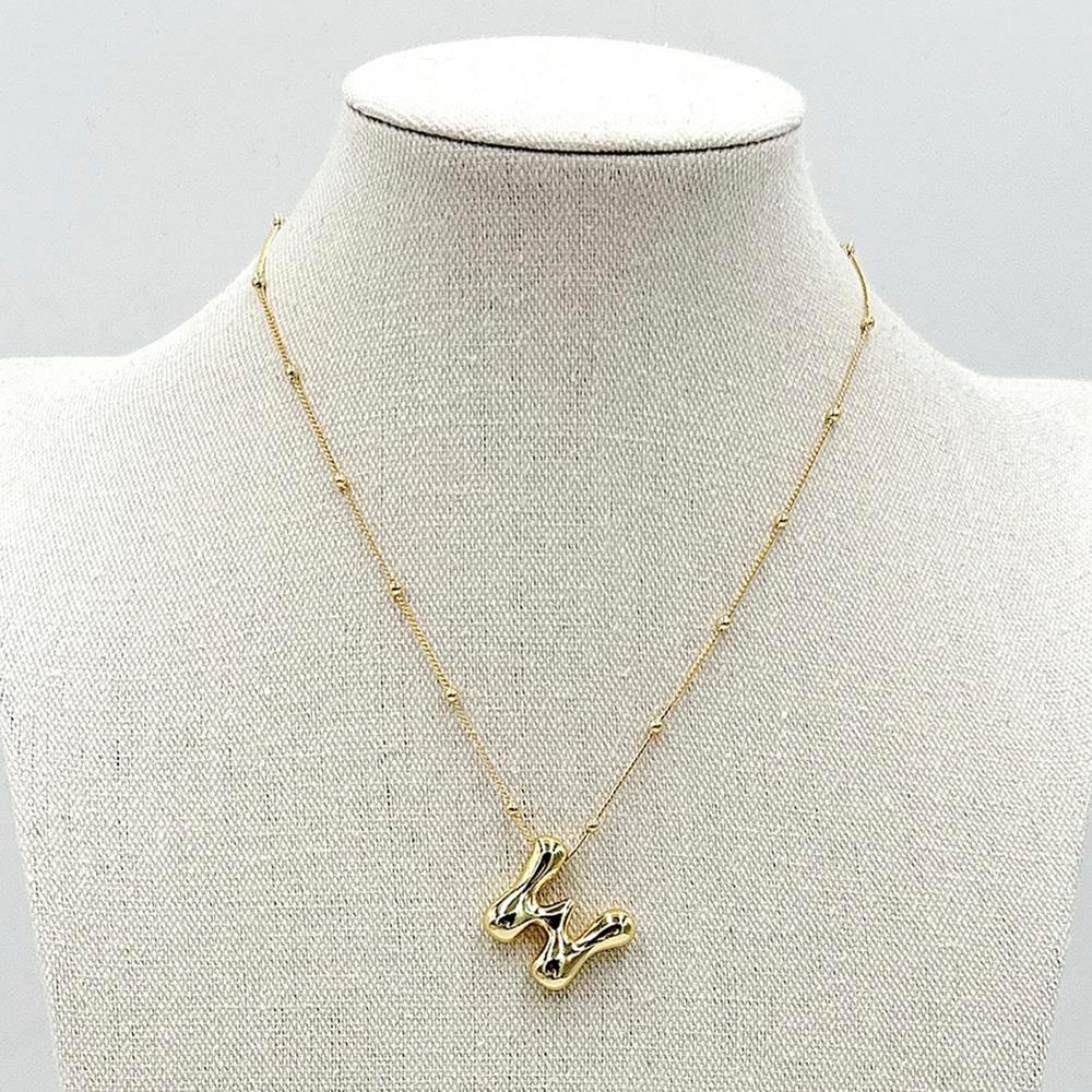 LA Finds Gold Bubble Letter Necklaces on Simply Obsessed