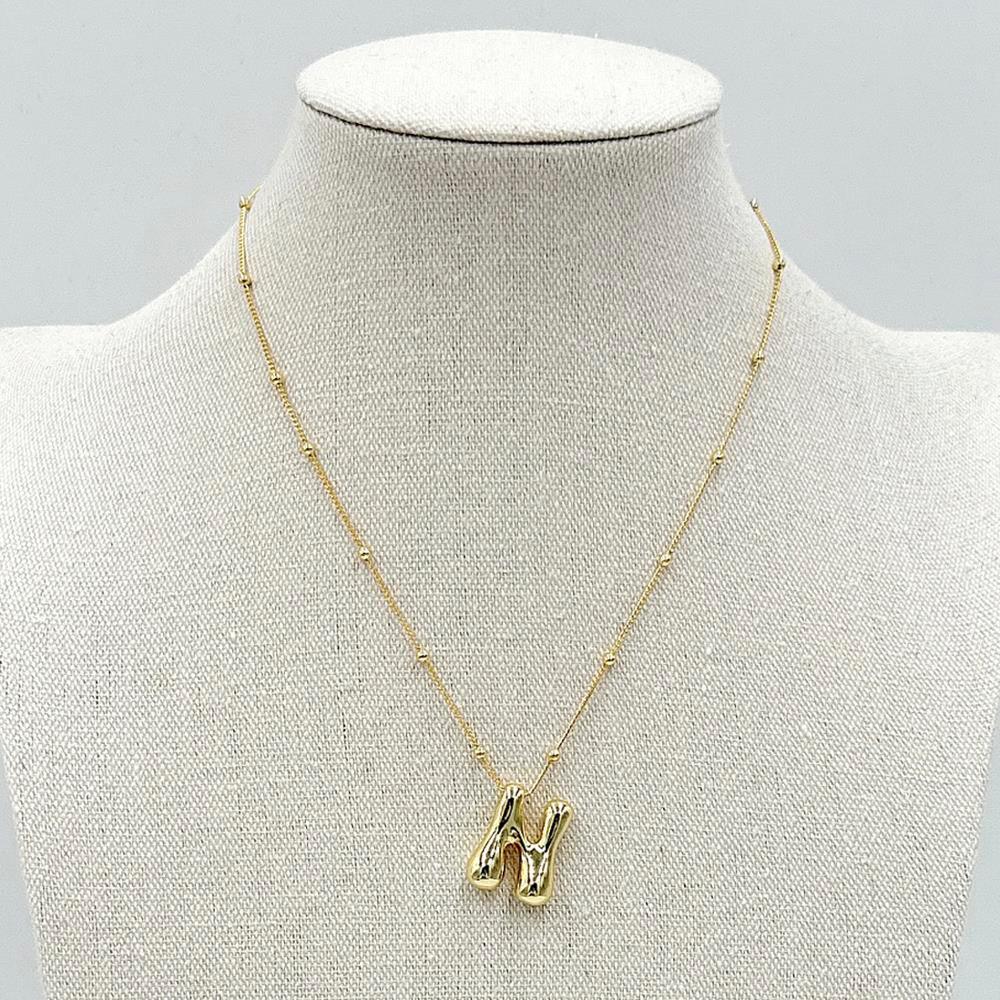 LA Finds Gold Bubble Letter Necklaces on Simply Obsessed