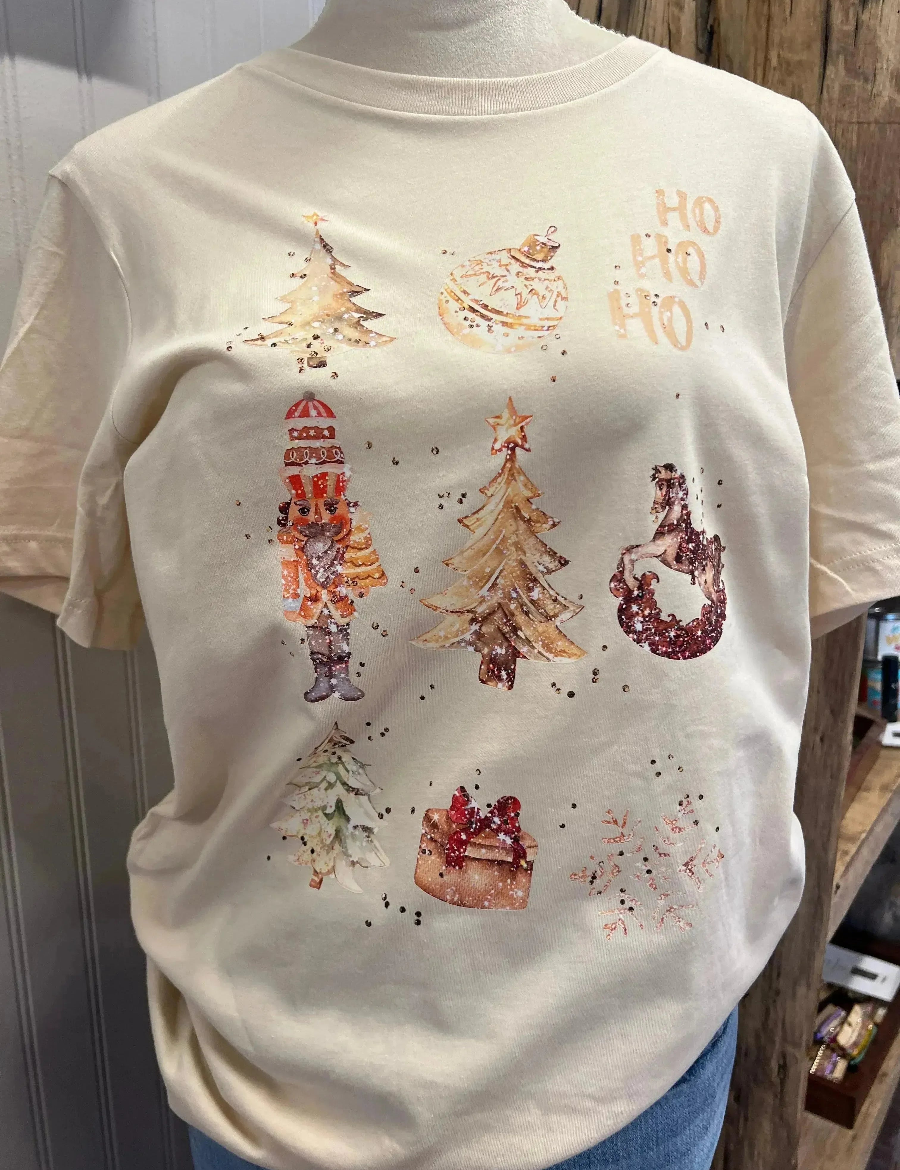 MALIBU HIPPIE Neutral Christmas Tee on Simply Obsessed