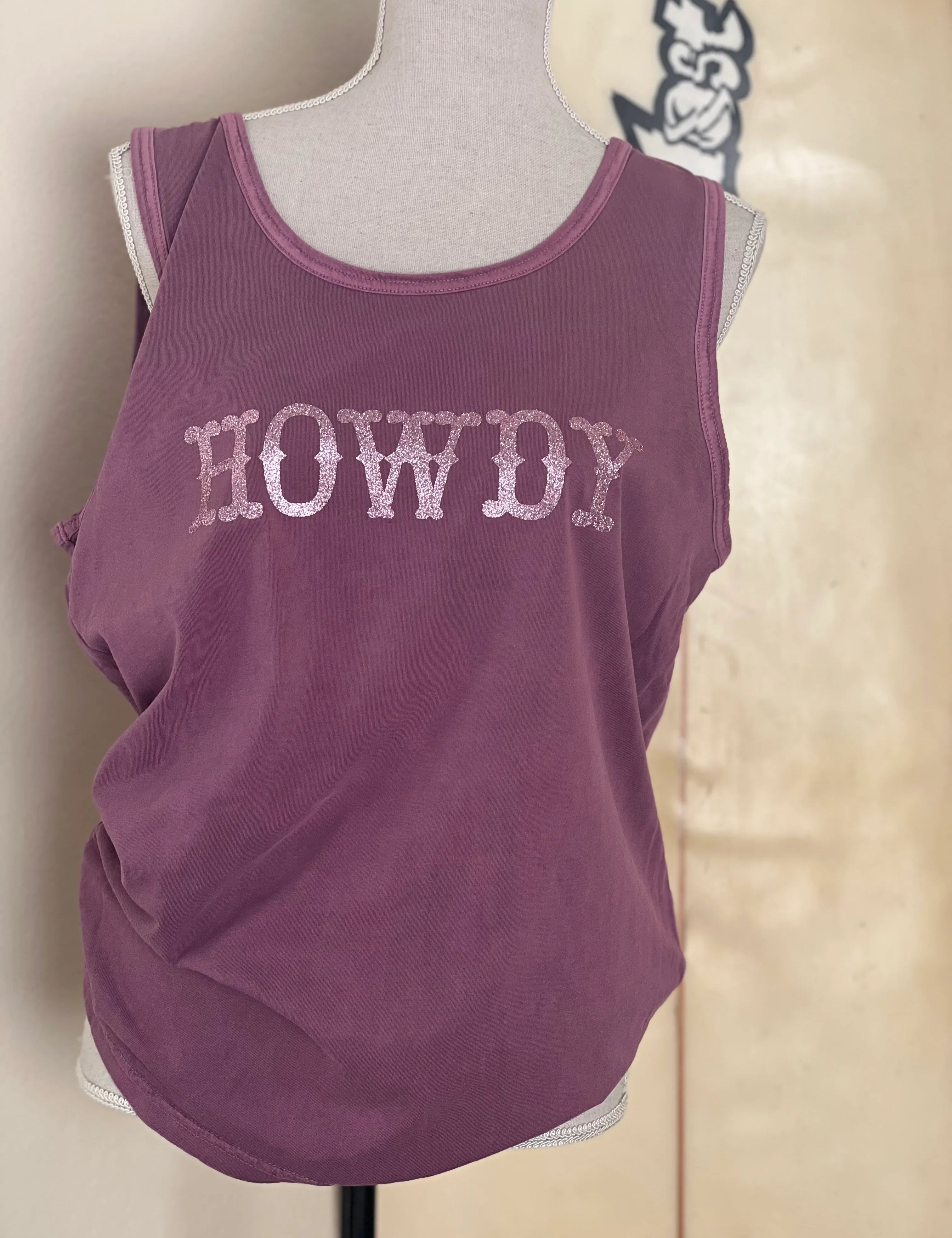 Oversized Howdy Tank Tops on Simply Obsessed