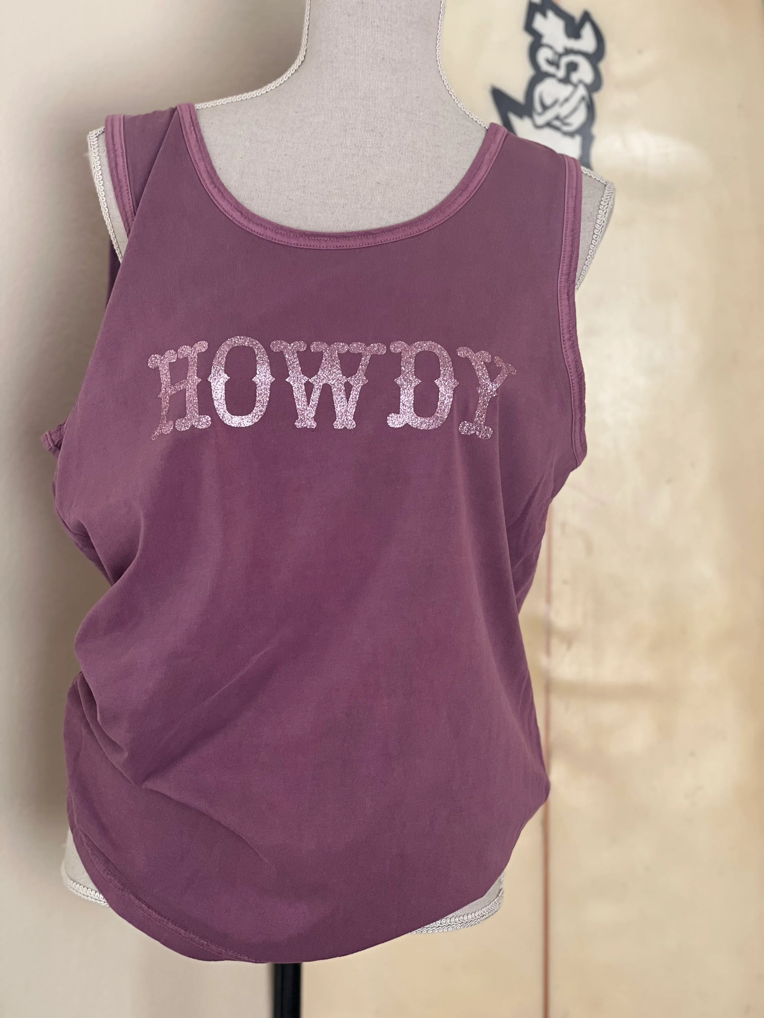 Oversized Howdy Tank Tops on Simply Obsessed