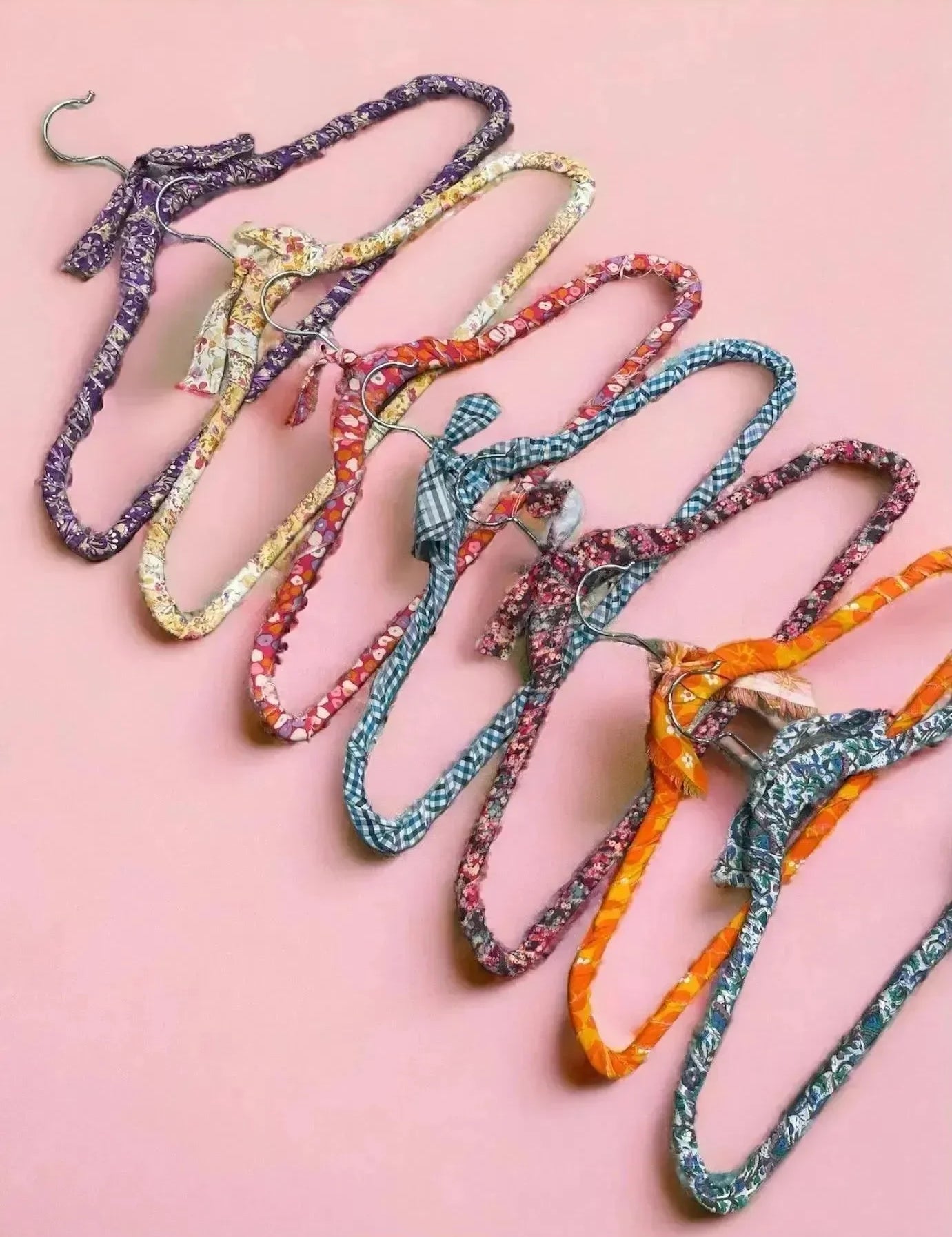 Pack of 6 Malibu Hangers on Simply Obsessed