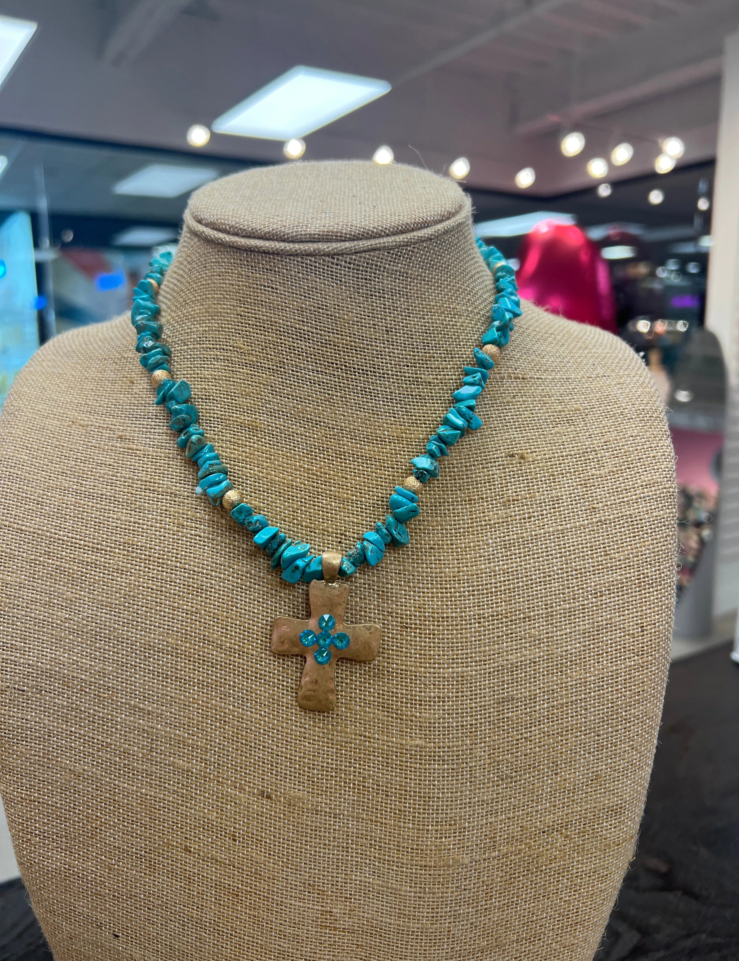 PINK PANACHE Turquoise Stone Beaded Necklace on Simply Obsessed