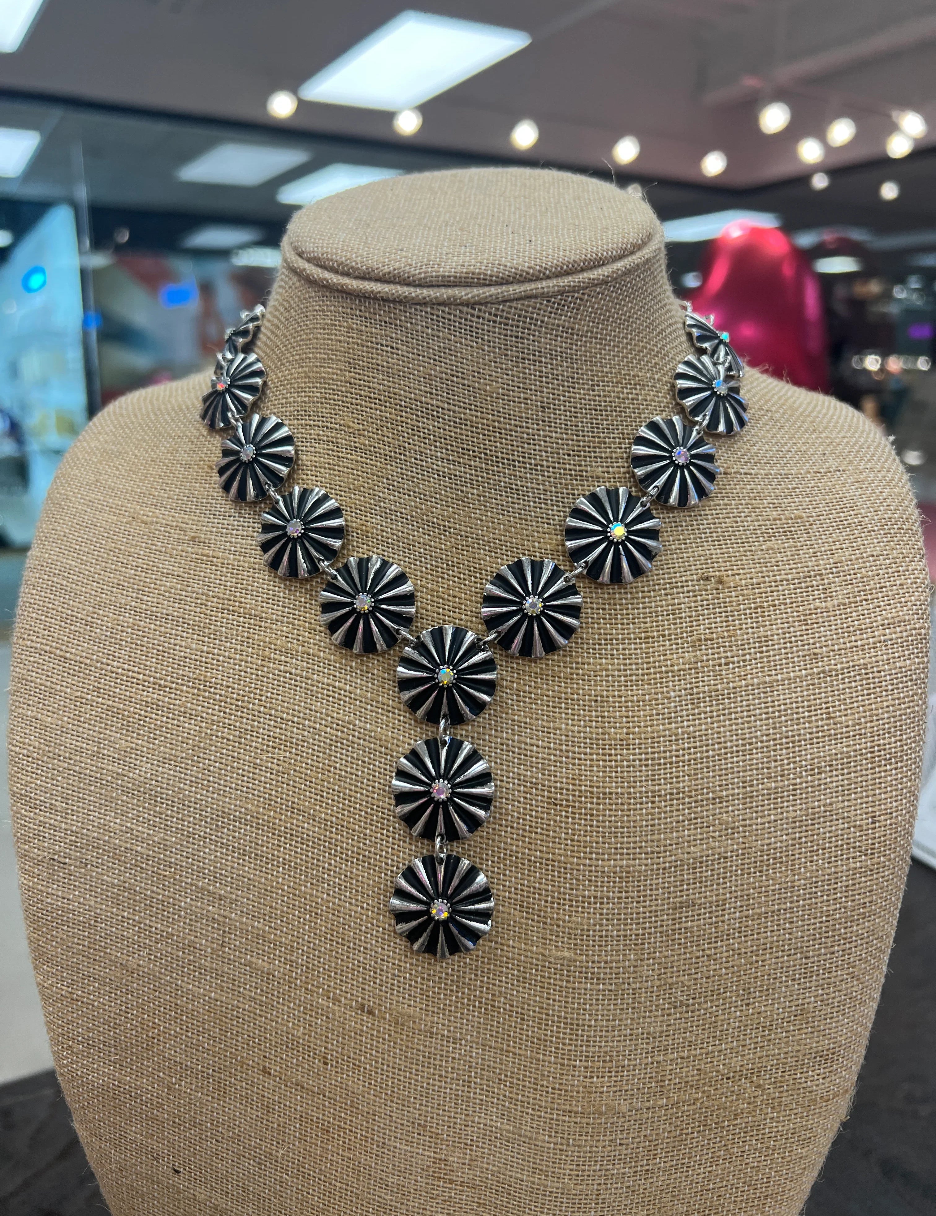 PINK PANACHE Western Flower Bling Necklace on Simply Obsessed