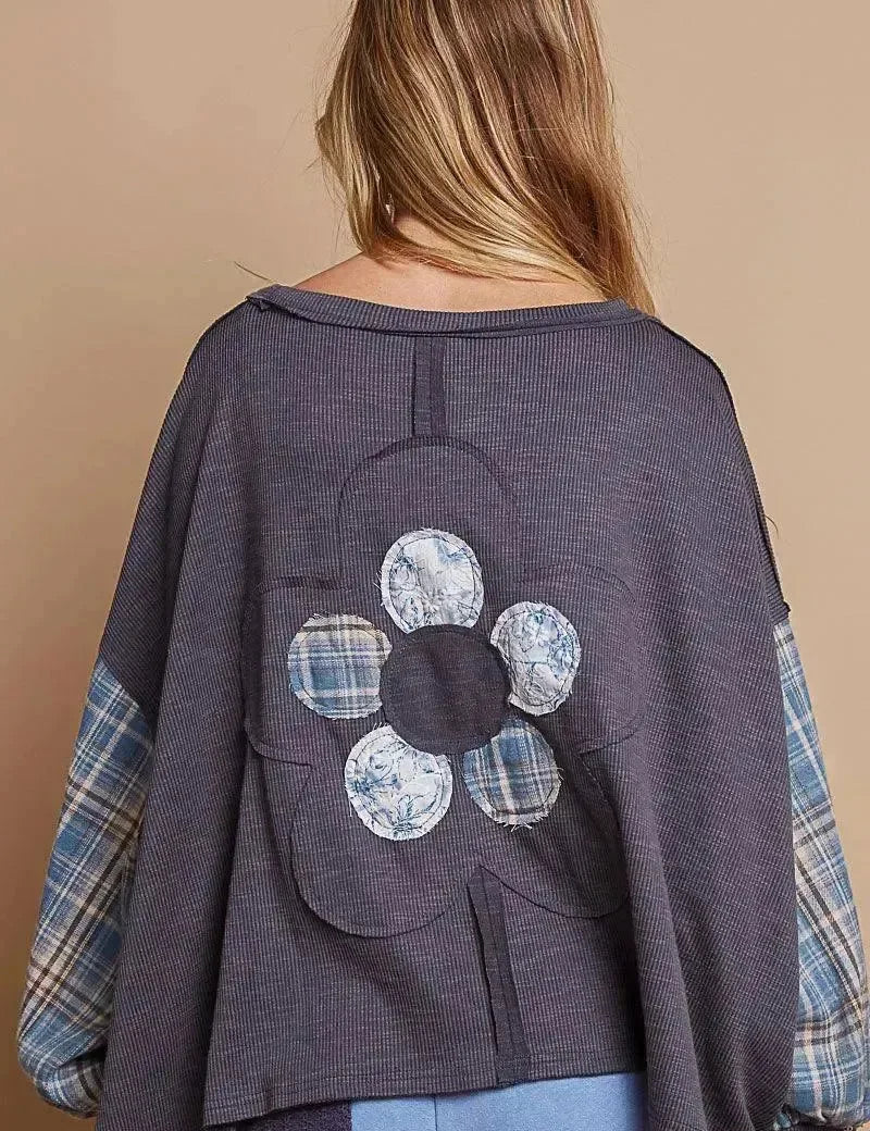 POL Knit Plaid Sleeve Flower Top - Ink Charcoal on Simply Obsessed