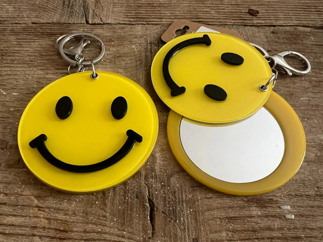 Smiley Keychain w/ Mirror on Simply Obsessed