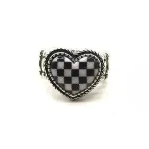 Stretchy Checkered Heart Ring on Simply Obsessed
