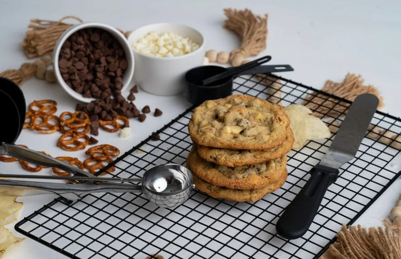 THE SWEETS Deluxe Cookies on Simply Obsessed