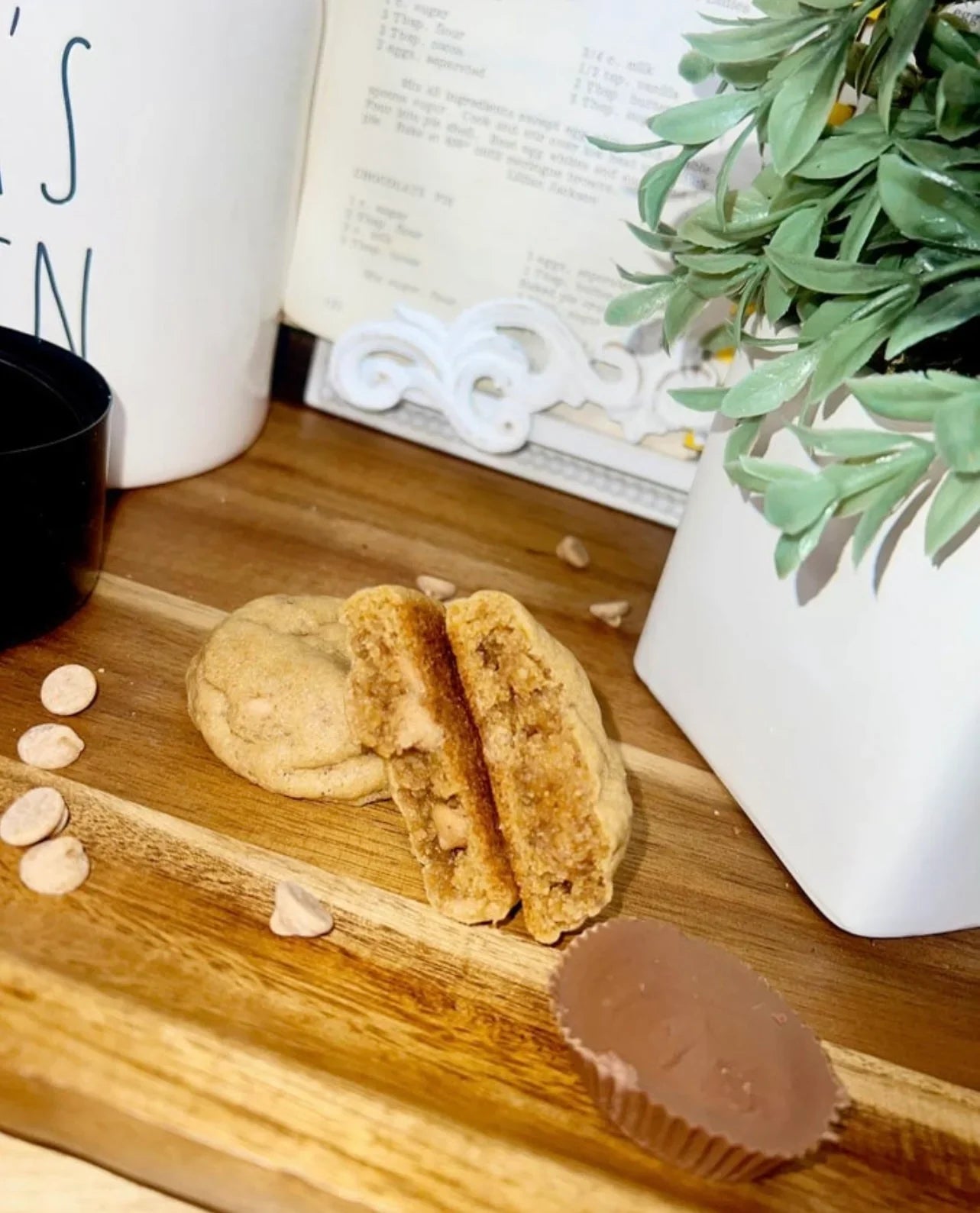 THE SWEETS Deluxe Cookies on Simply Obsessed