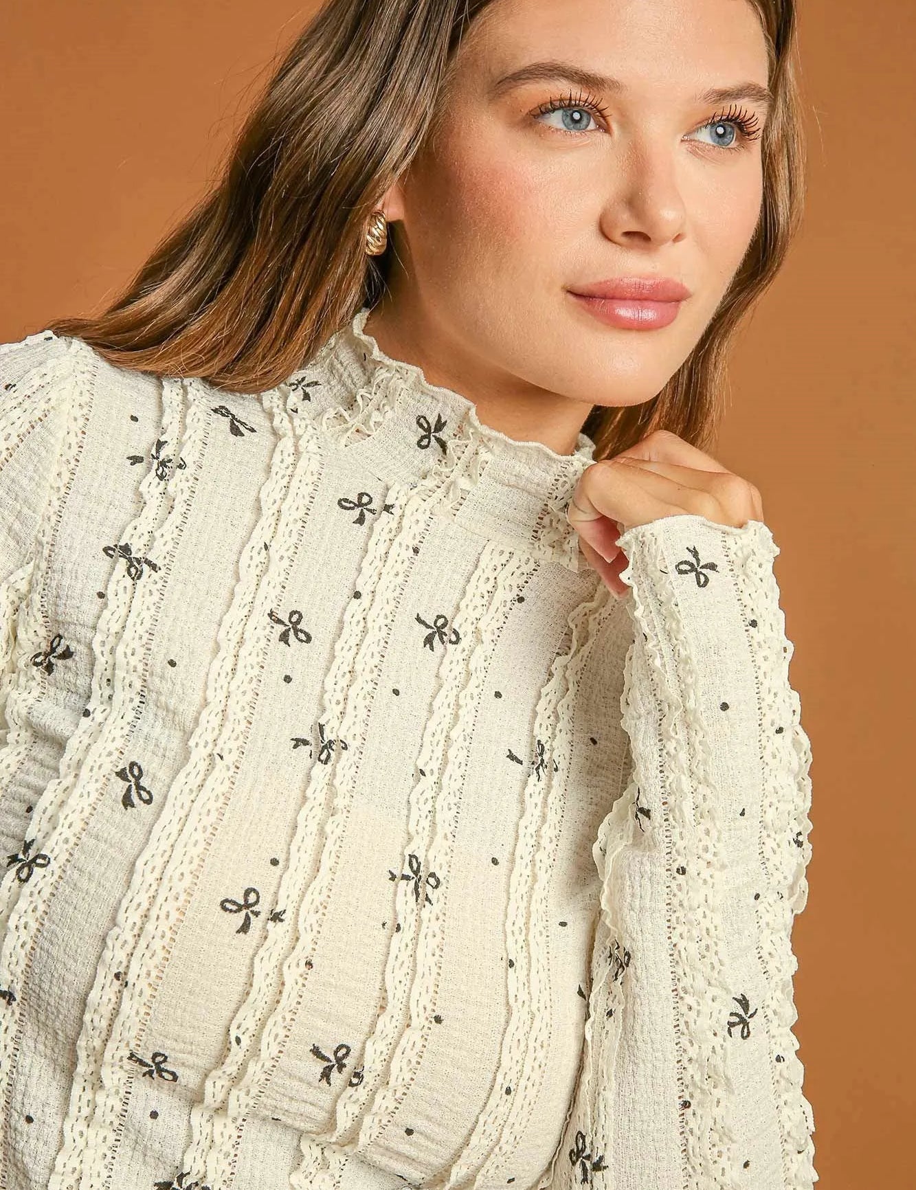 UMGEE Mock Neck Bow Printed Lace Top on Simply Obsessed