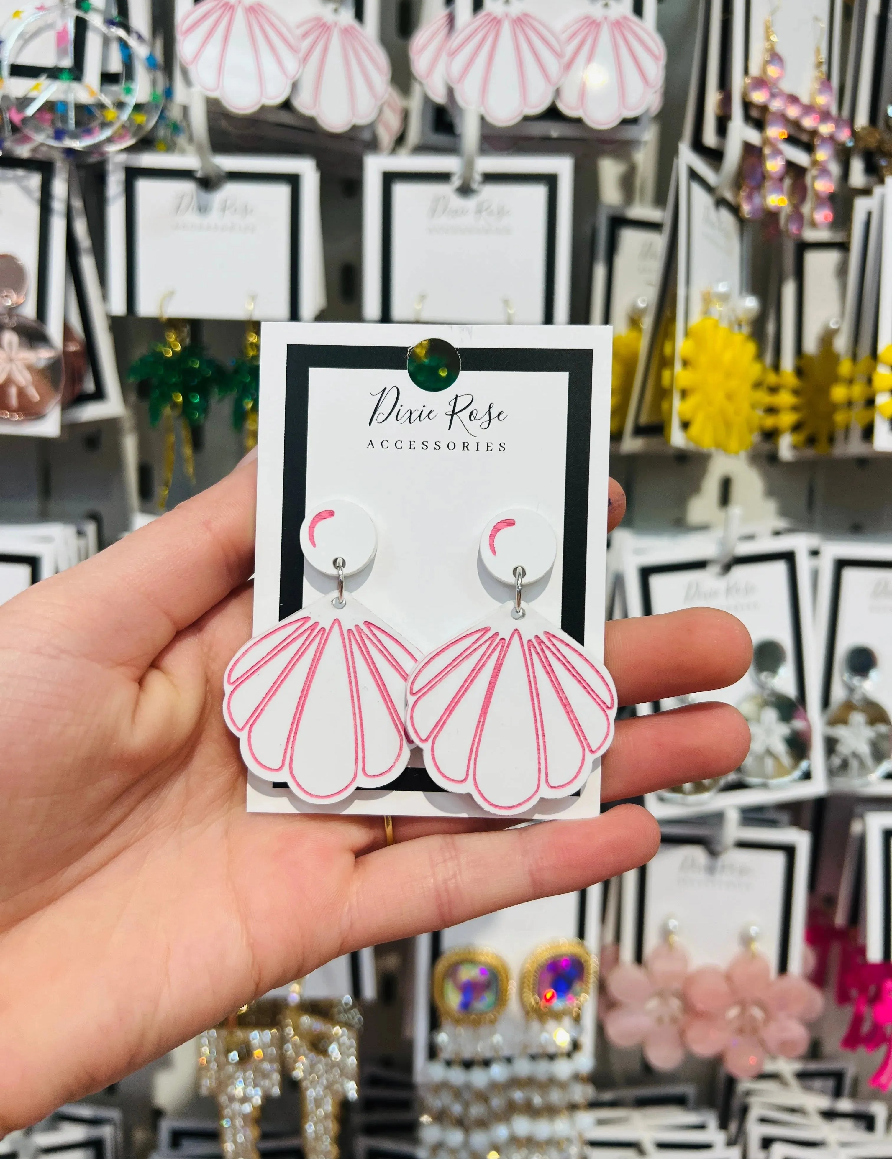 WS: Coastal Shell Earrings on Simply Obsessed
