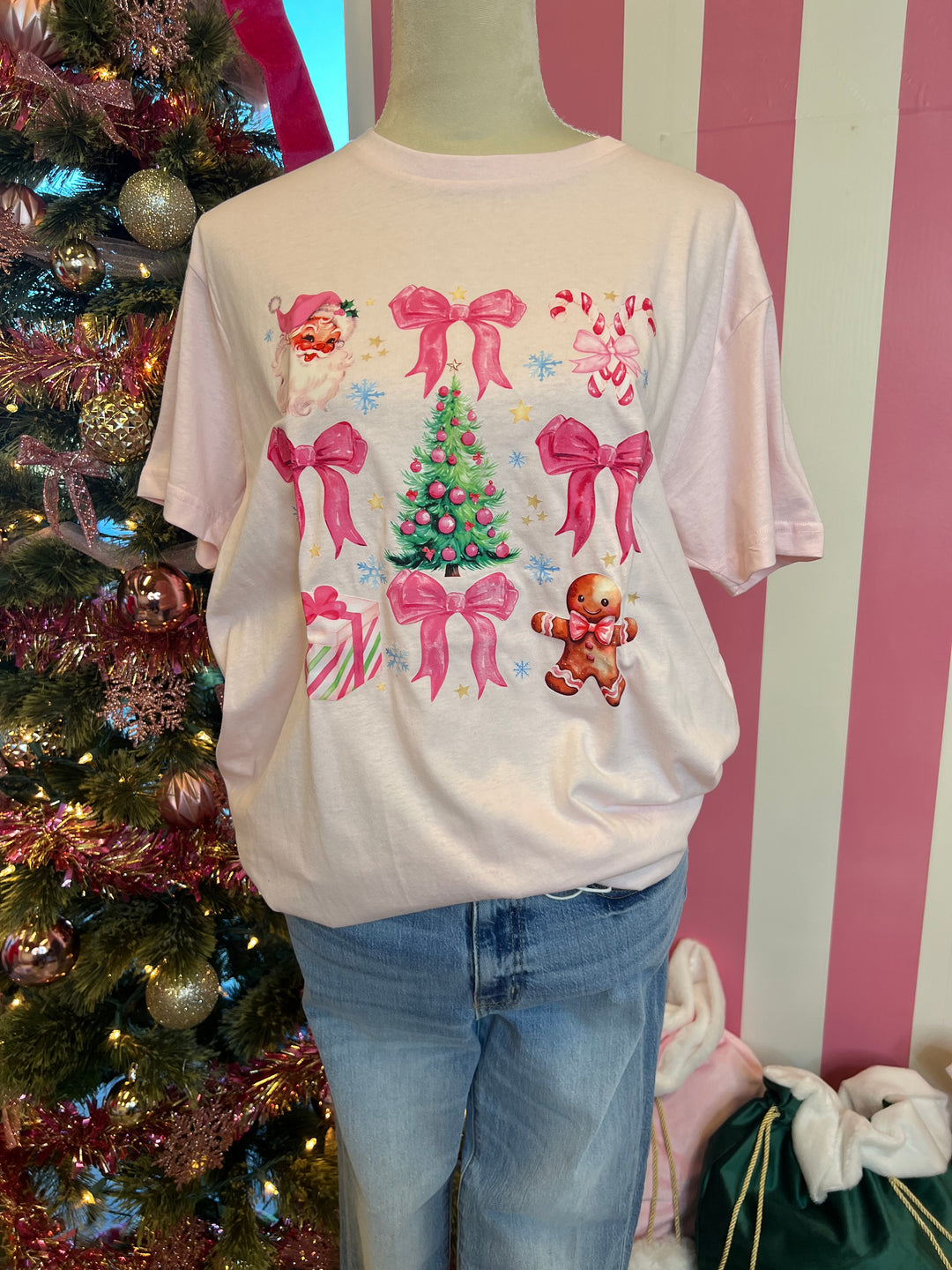 WS: Pink Bow Christmas Tee on Simply Obsessed